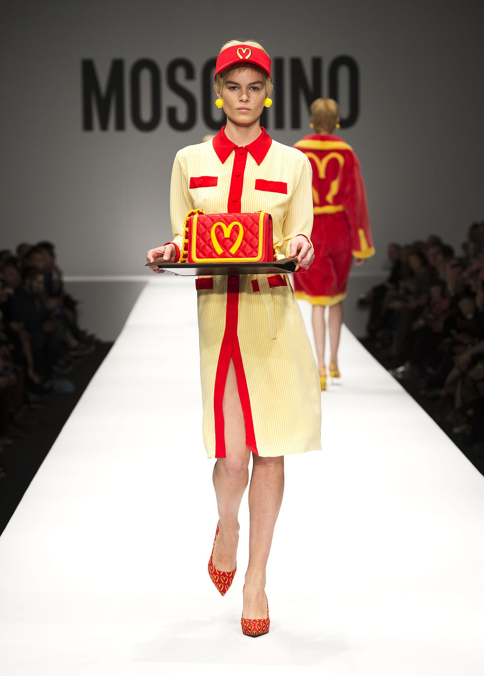 MOSCHINO FALL WINTER 2014-15 WOMEN’S COLLECTION | The Skinny Beep