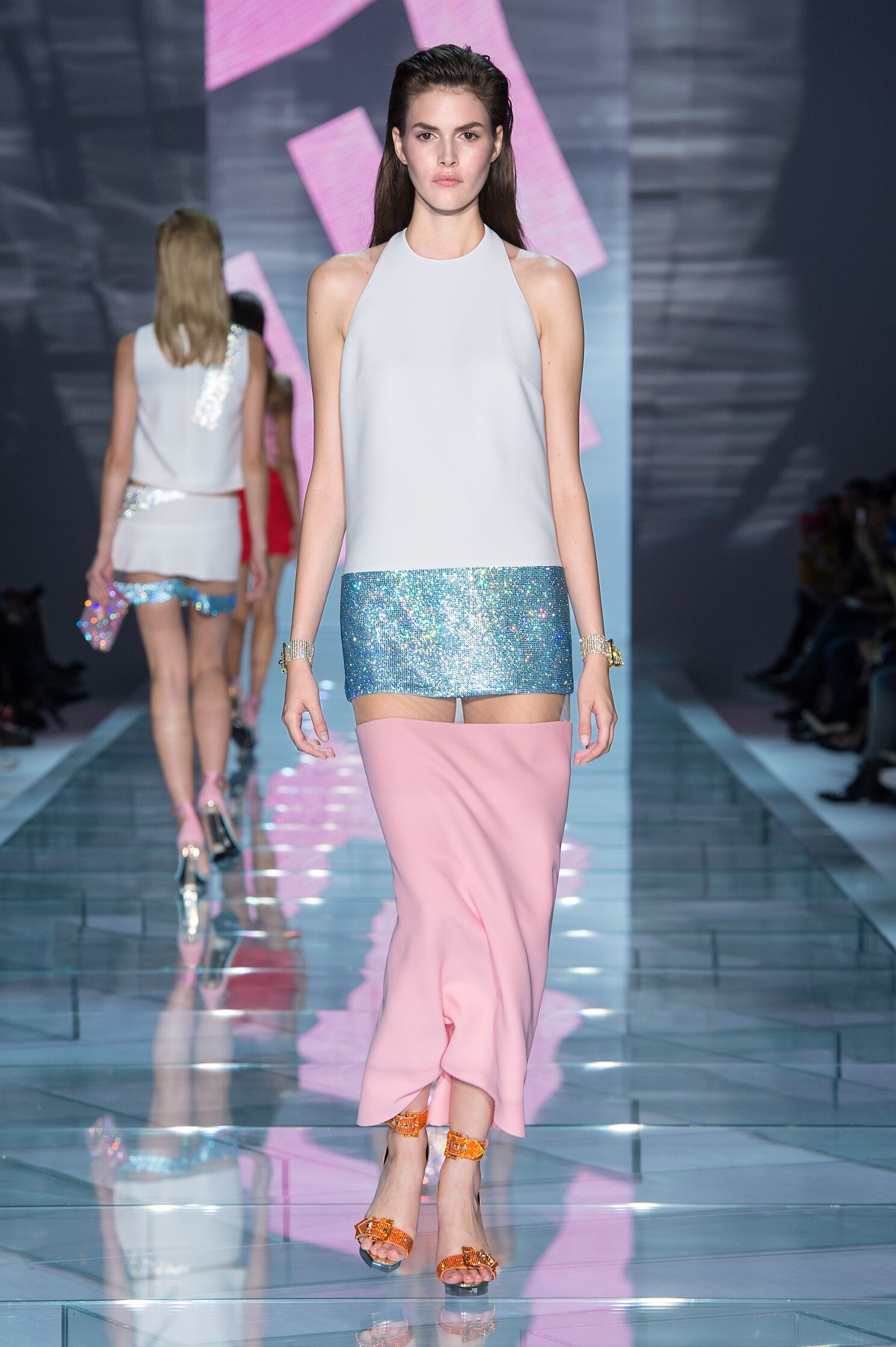 VERSACE SPRING SUMMER 2015 WOMEN’S COLLECTION | The Skinny Beep