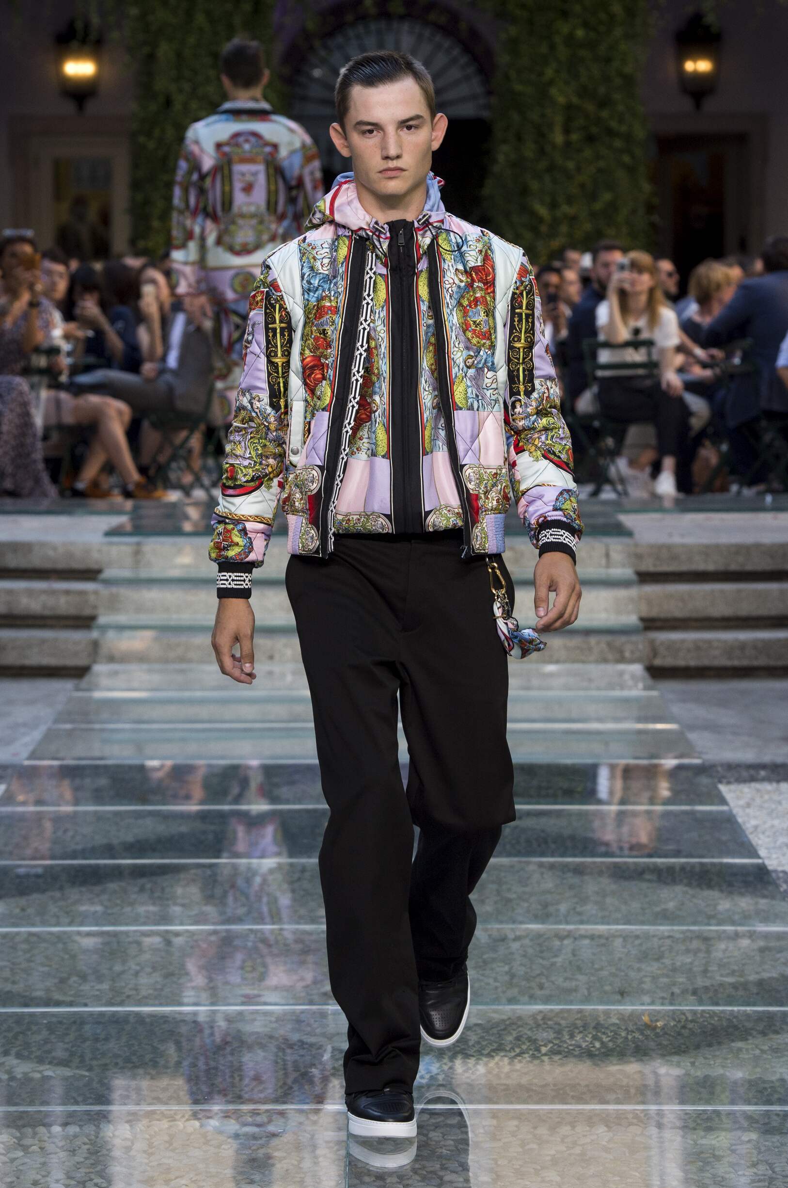 VERSACE FALL WINTER 2017-18 MENS COLLECTION | The Skinny Beep