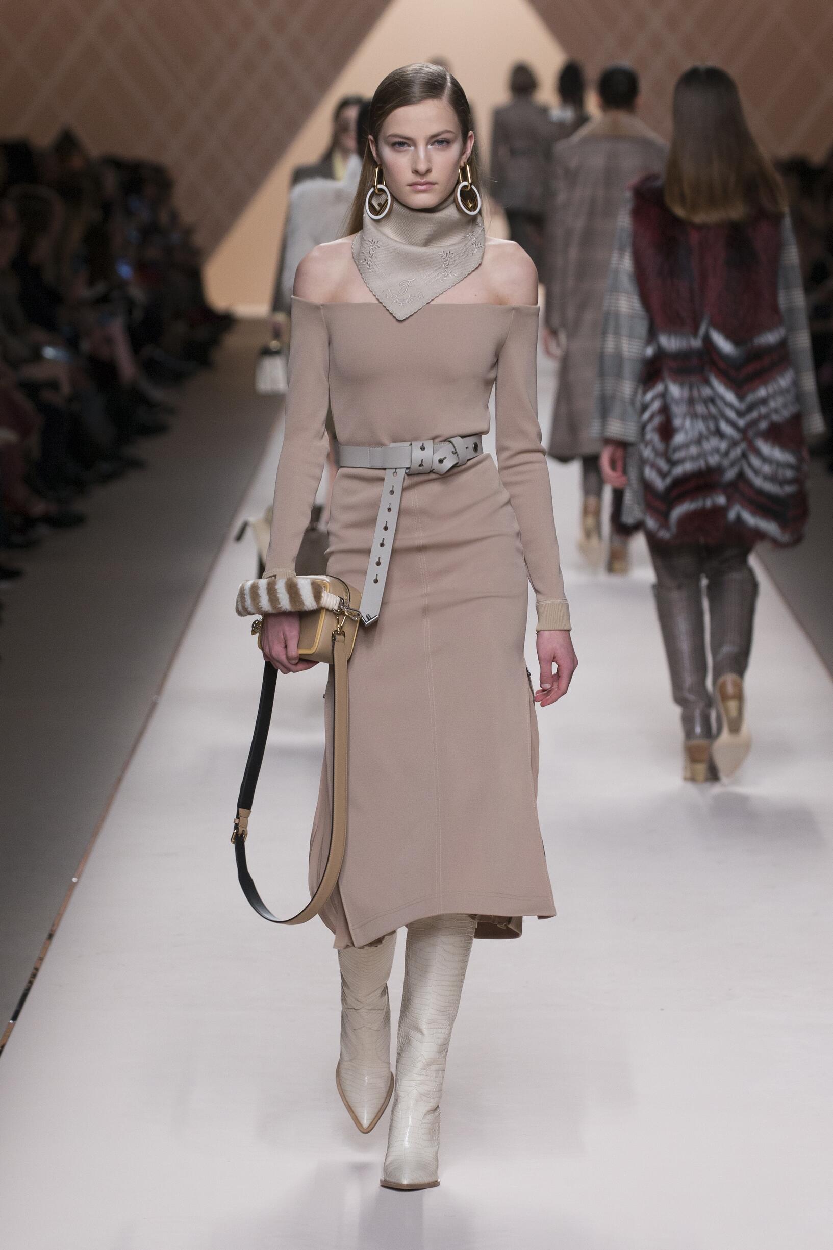 Fendi Fall Winter 2018 Women S Collection The Skinny Beep