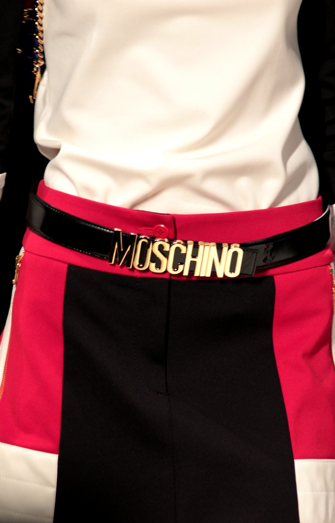 Moschino Fall-Winter 2012-2013 Women Fashion Show