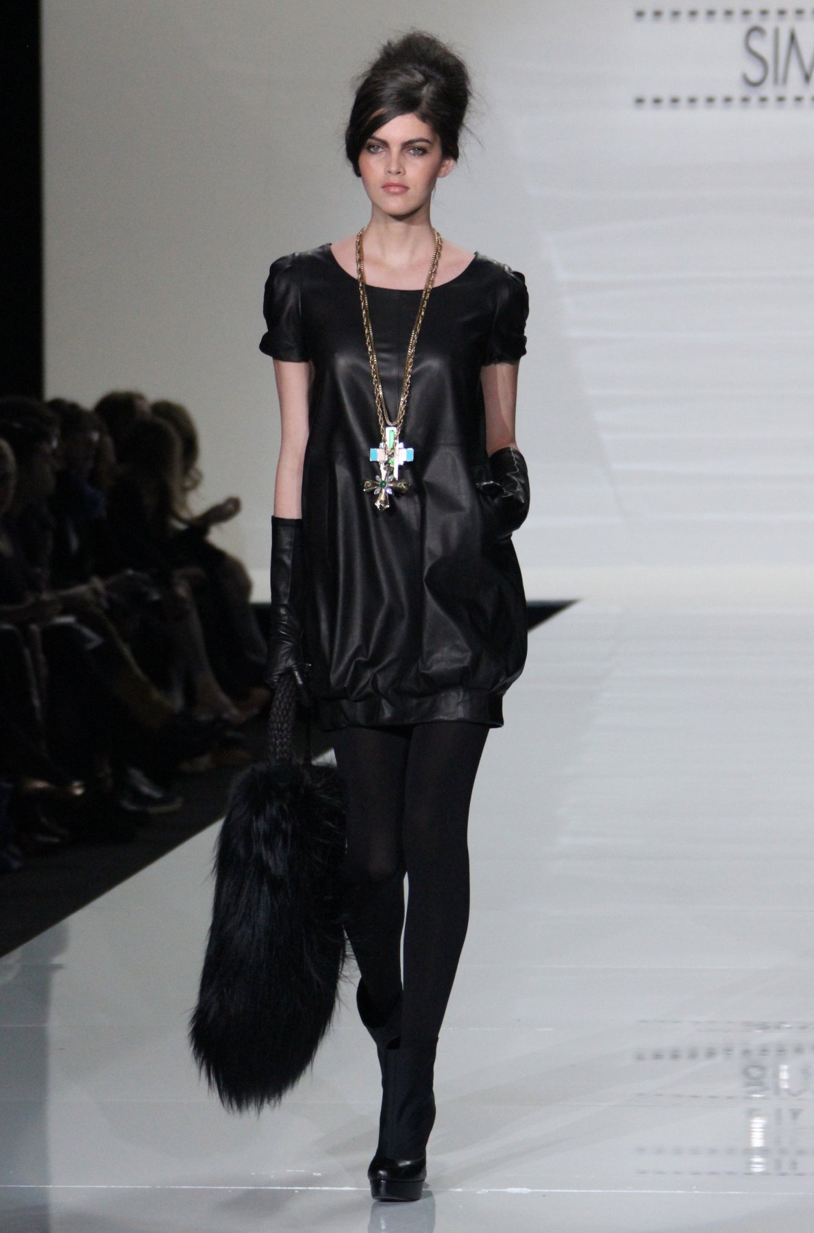 Woman Fashion Catwalk - Simonetta Ravizza