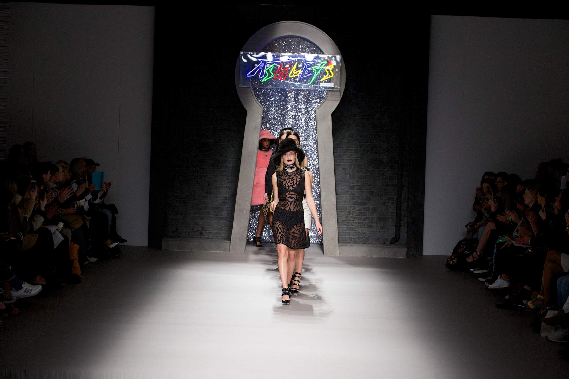 Ashley Williams Collection 2015 Finale Ashley Williams Collection 2015 Finale