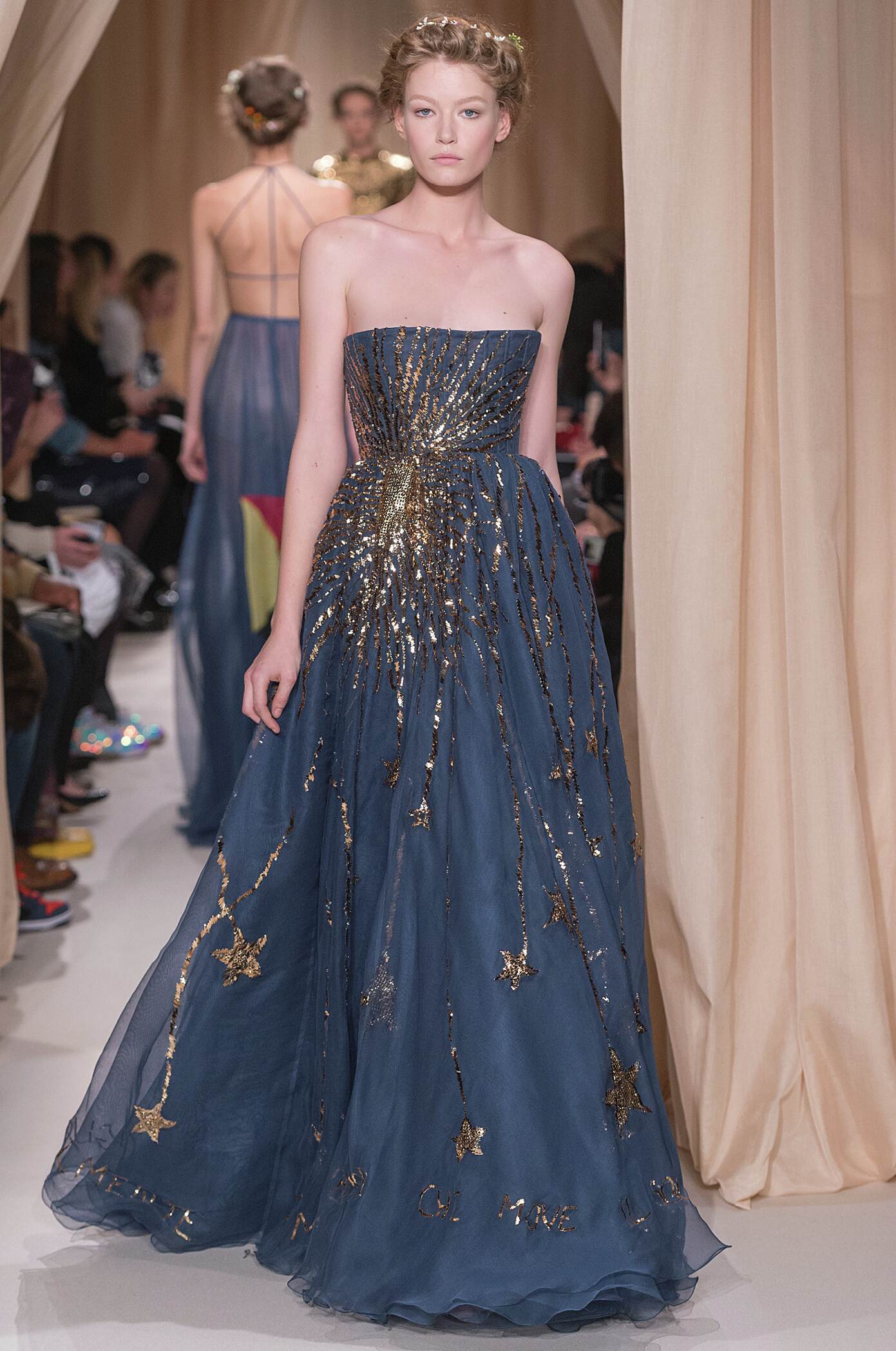 VALENTINO HAUTE  COUTURE  SPRING SUMMER 2022 WOMEN S 