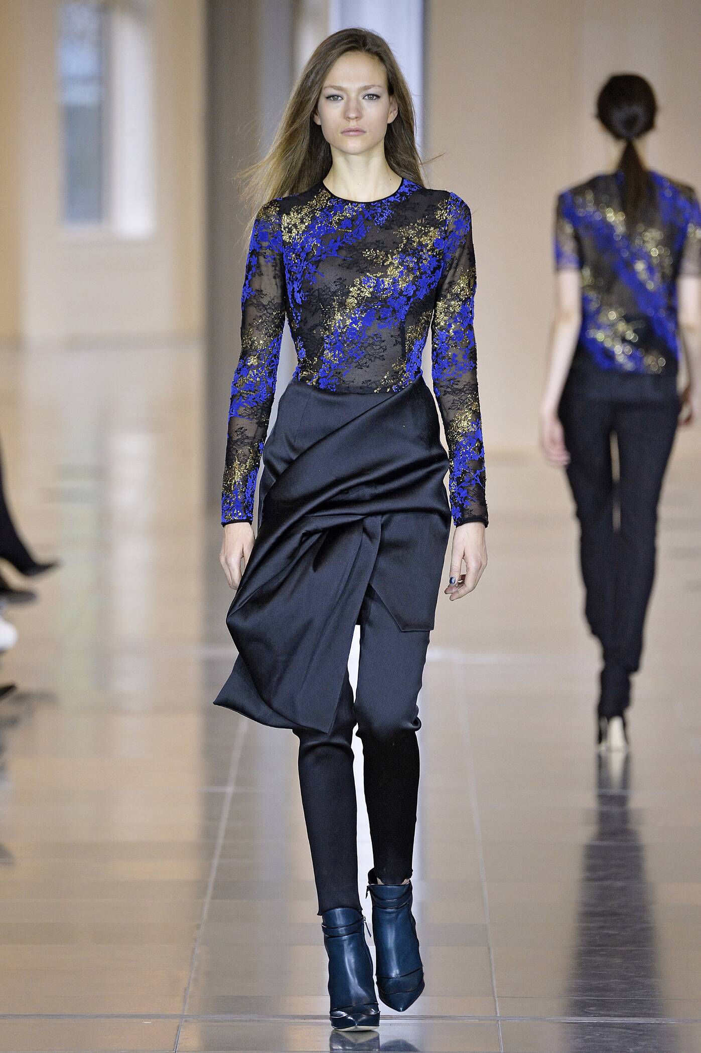 Antonio Berardi Fall Winter 2015 16 Womens Collection London Fashion Week Antonio Berardi Fall Winter 2015 16 Womens Collection London Fashion Week