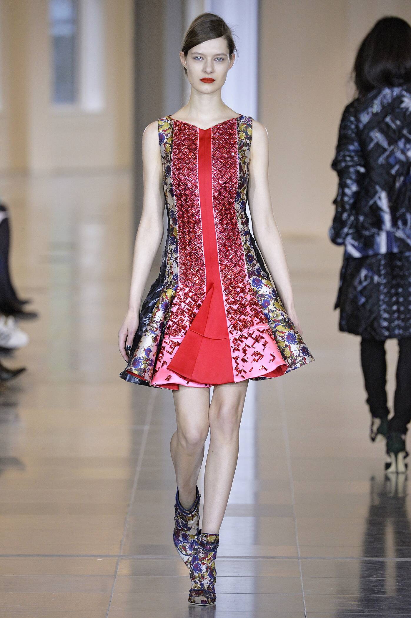 Catwalk Antonio Berardi Womenswear Collection Winter 2015 Catwalk Antonio Berardi Womenswear Collection Winter 2015
