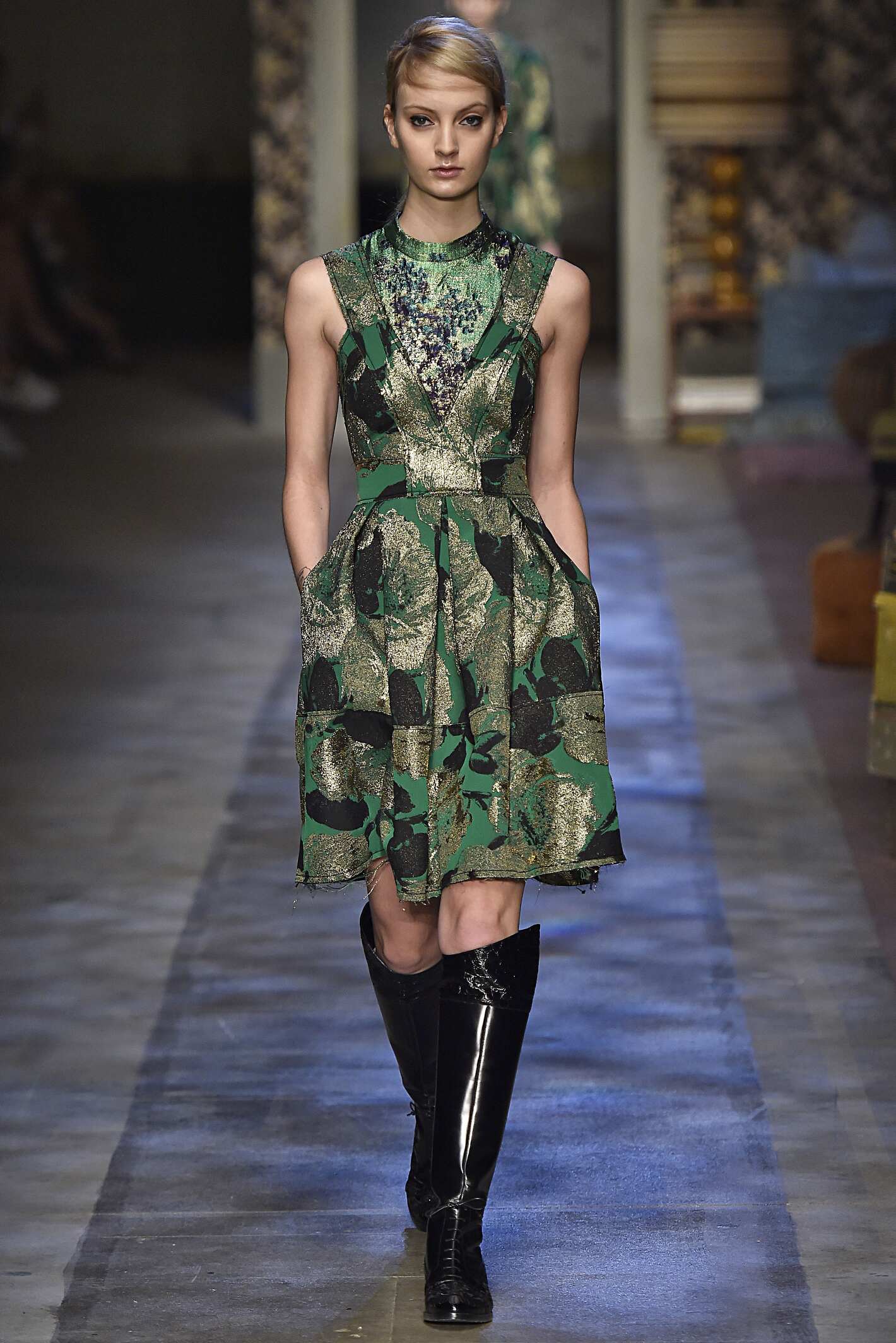 Fall Winter 2015 16 Fashion Collection Erdem