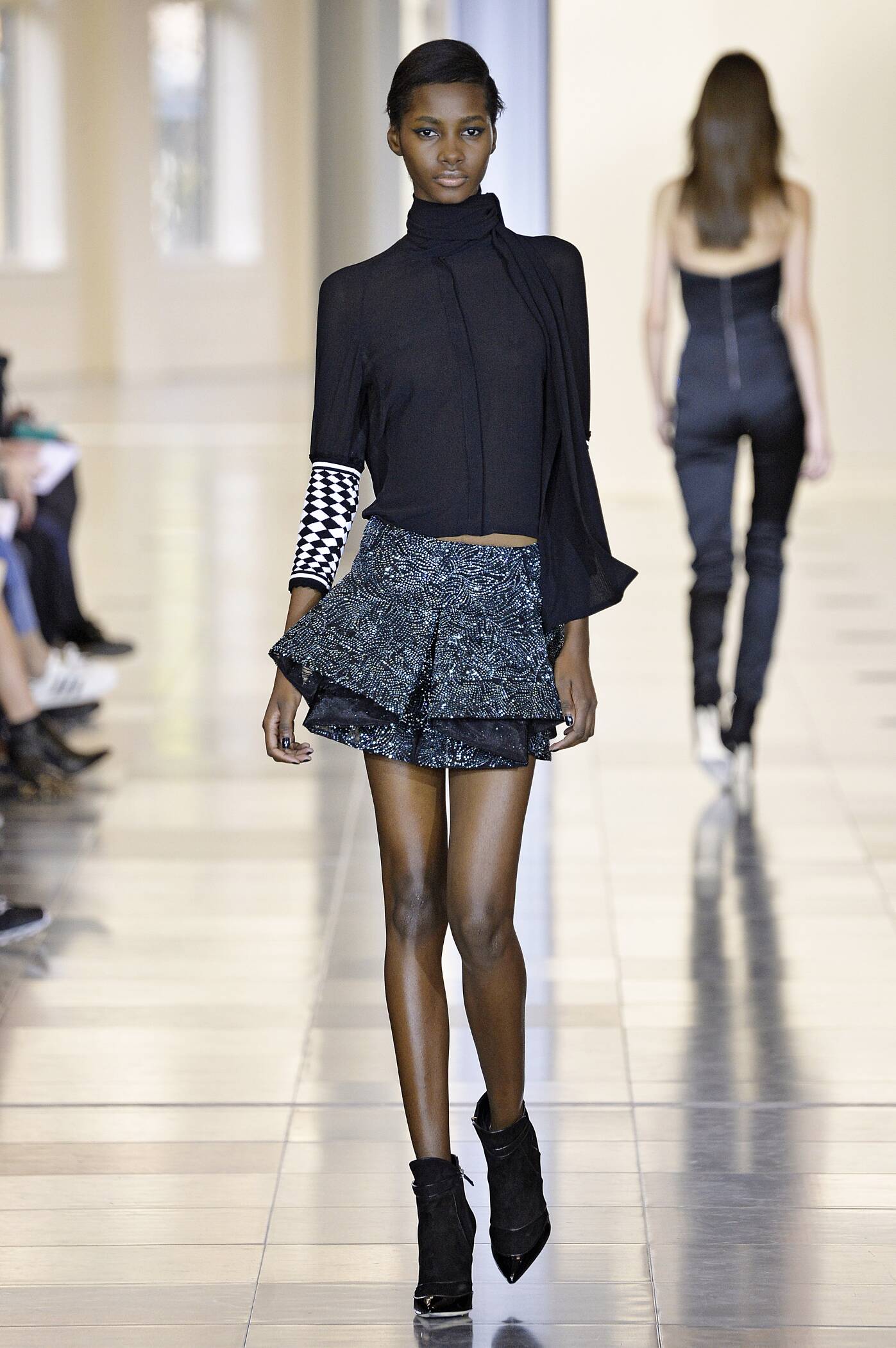 Fashion Show FW 2015 2016 Antonio Berardi Womenswear Fashion Show FW 2015 2016 Antonio Berardi Womenswear