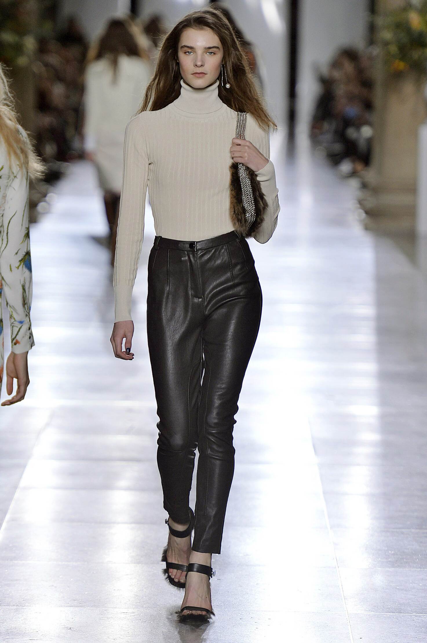 TOPSHOP UNIQUE FALL WINTER 2015-16 WOMEN’S COLLECTION | The Skinny Beep