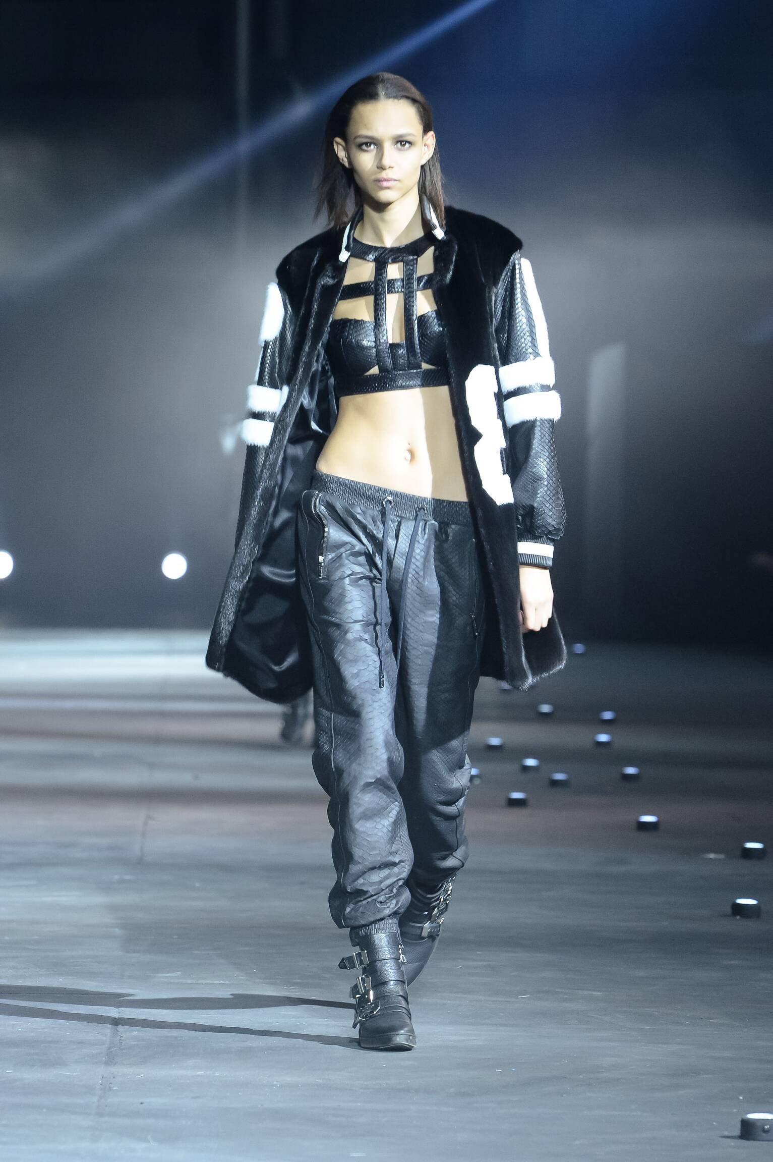 PHILIPP PLEIN FALL WINTER 2015-16 WOMEN’S COLLECTION | The Skinny Beep1533 x 2303