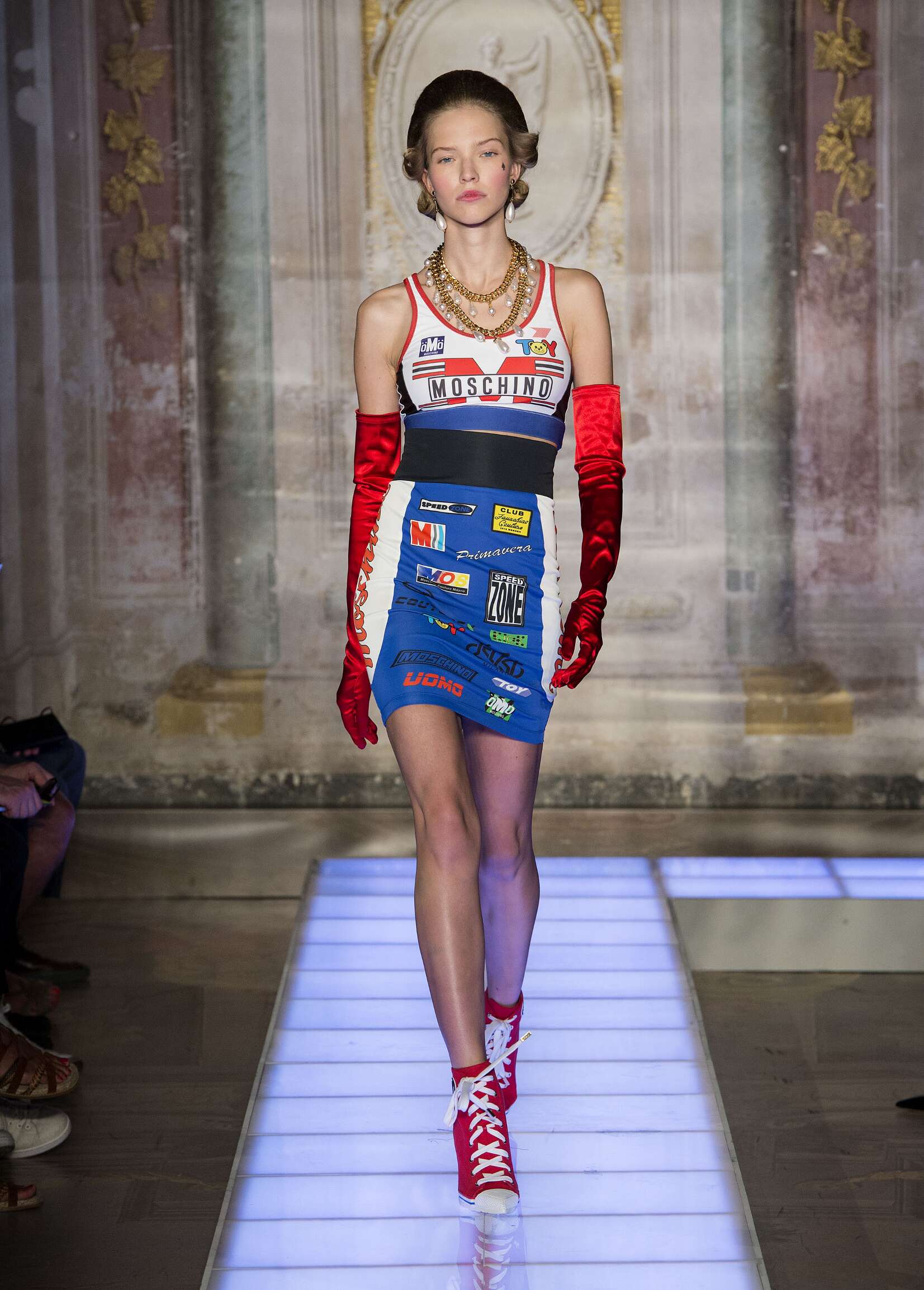 2016 Spring Fashion Woman Moschino Collection