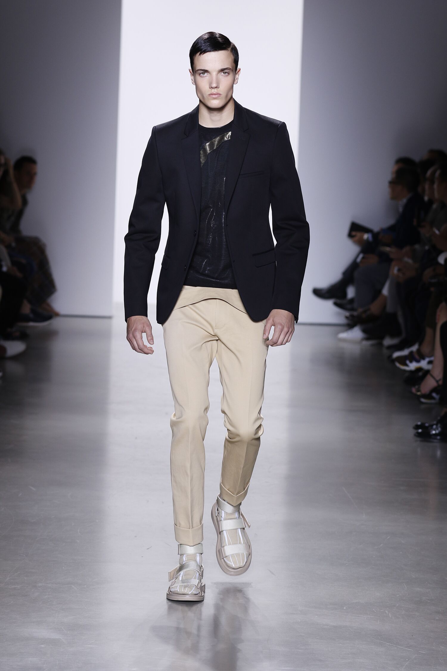 Calvin Klein Collection Spring 2013 Ready-to-Wear Collection