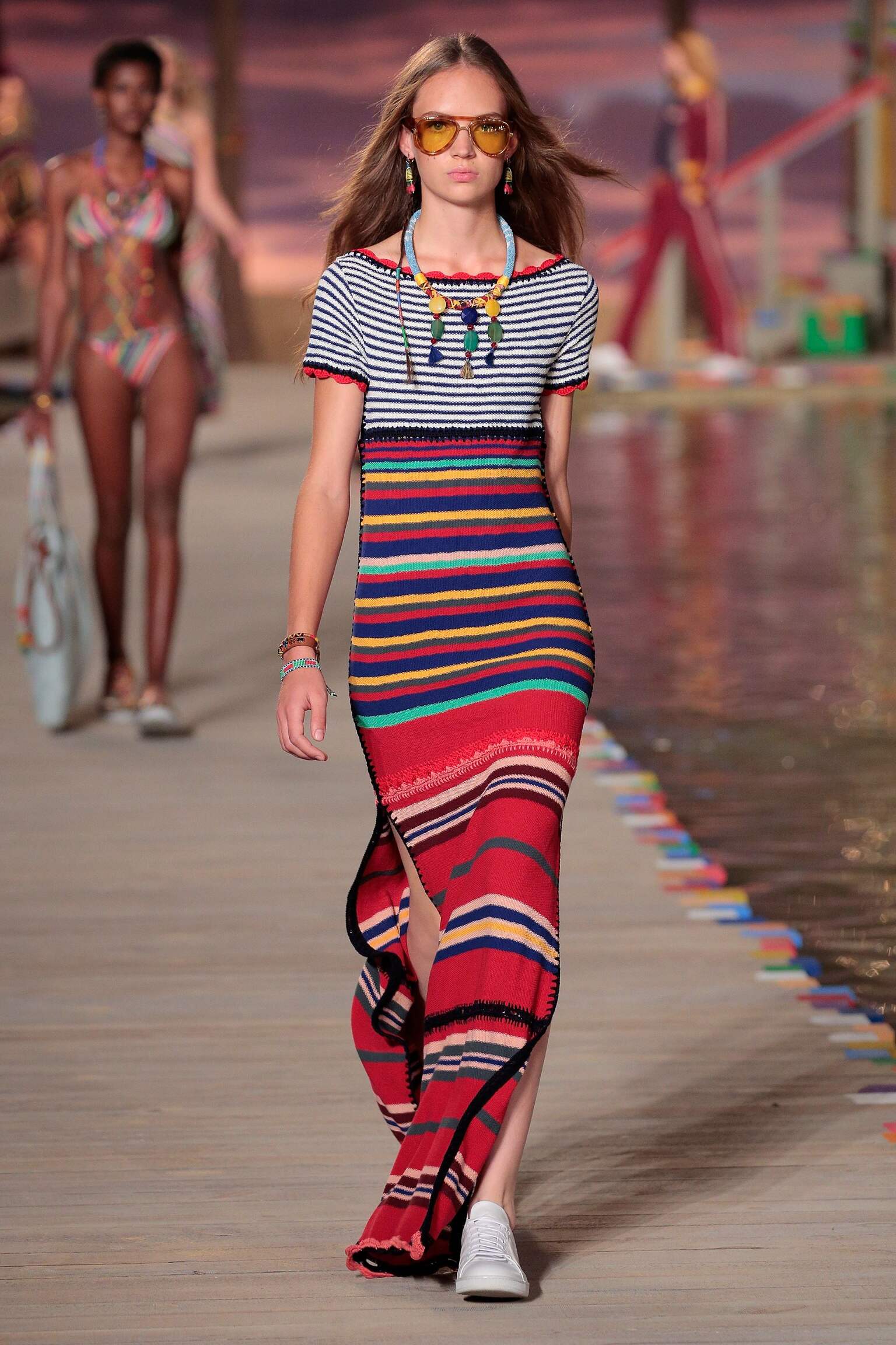 TOMMY HILFIGER SPRING SUMMER 2016 WOMEN'S COLLECTION | The ...