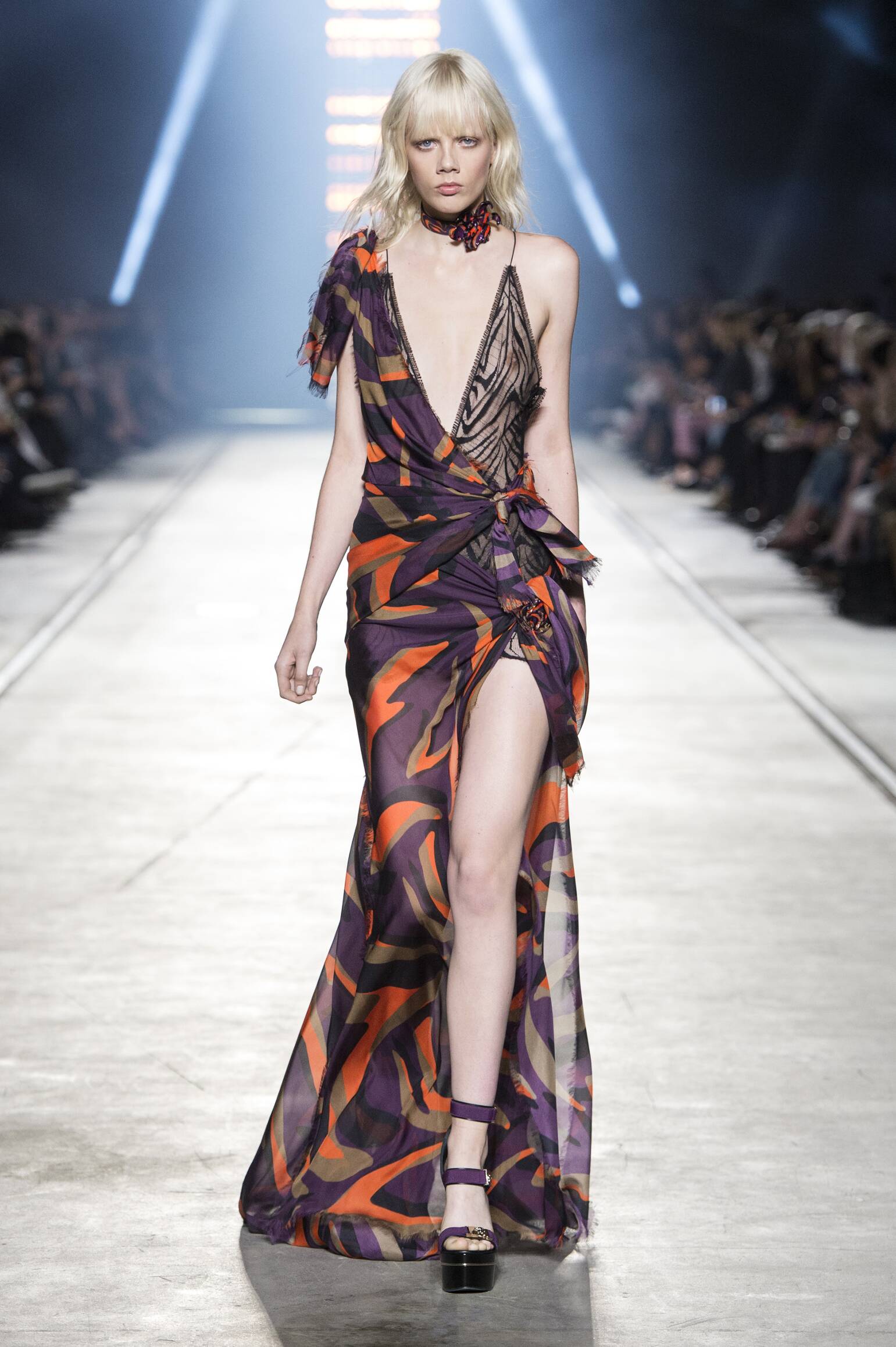 VERSACE SPRING SUMMER 2016 WOMEN'S COLLECTION | The Skinny Beep