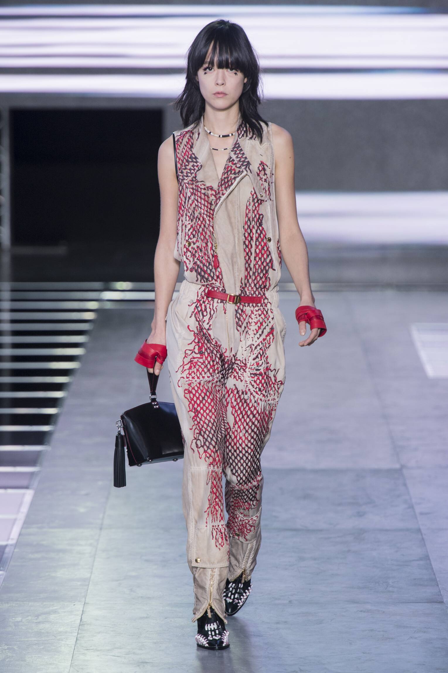 LOUIS VUITTON SPRING SUMMER 2016 WOMEN'S COLLECTION | The Skinny Beep