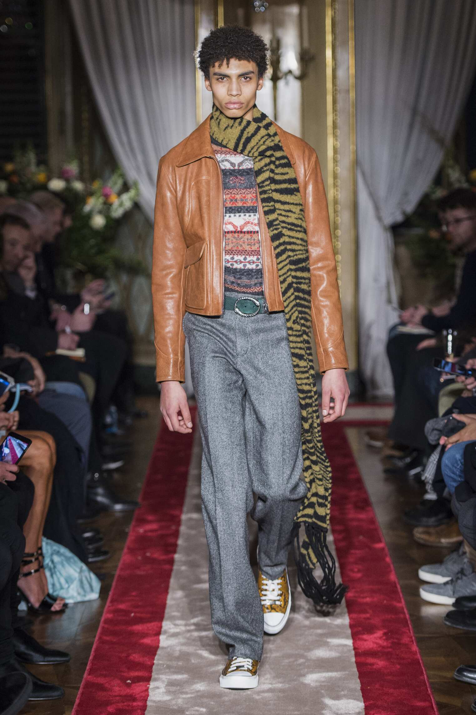 Luidruchtig Kan niet lezen of schrijven informeel ROBERTO CAVALLI FALL WINTER 2016-17 MEN'S COLLECTION | The Skinny Beep