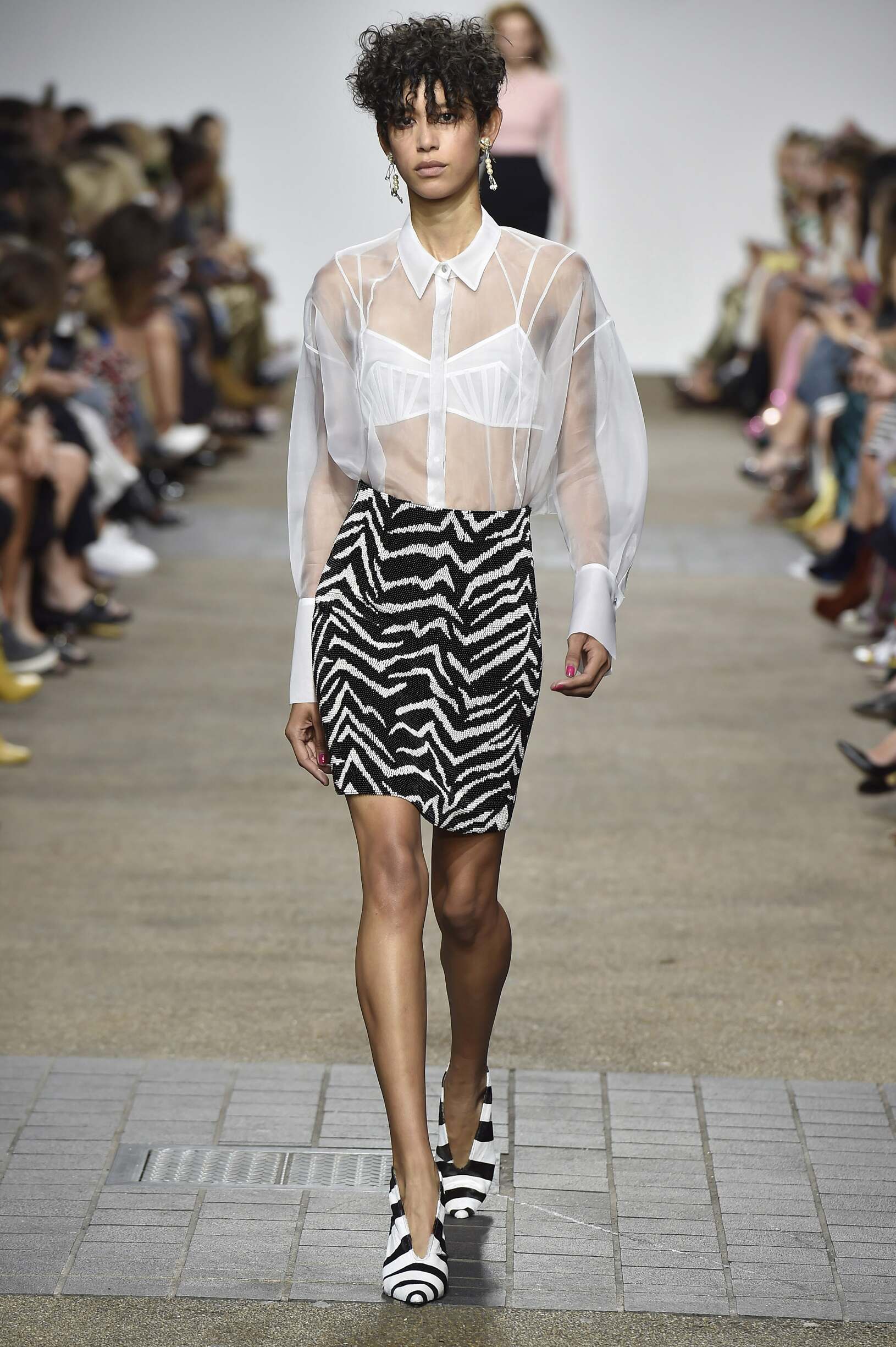Topshop Unique September 2016 Collection Catwalk London Topshop Unique September 2016 Collection Catwalk London