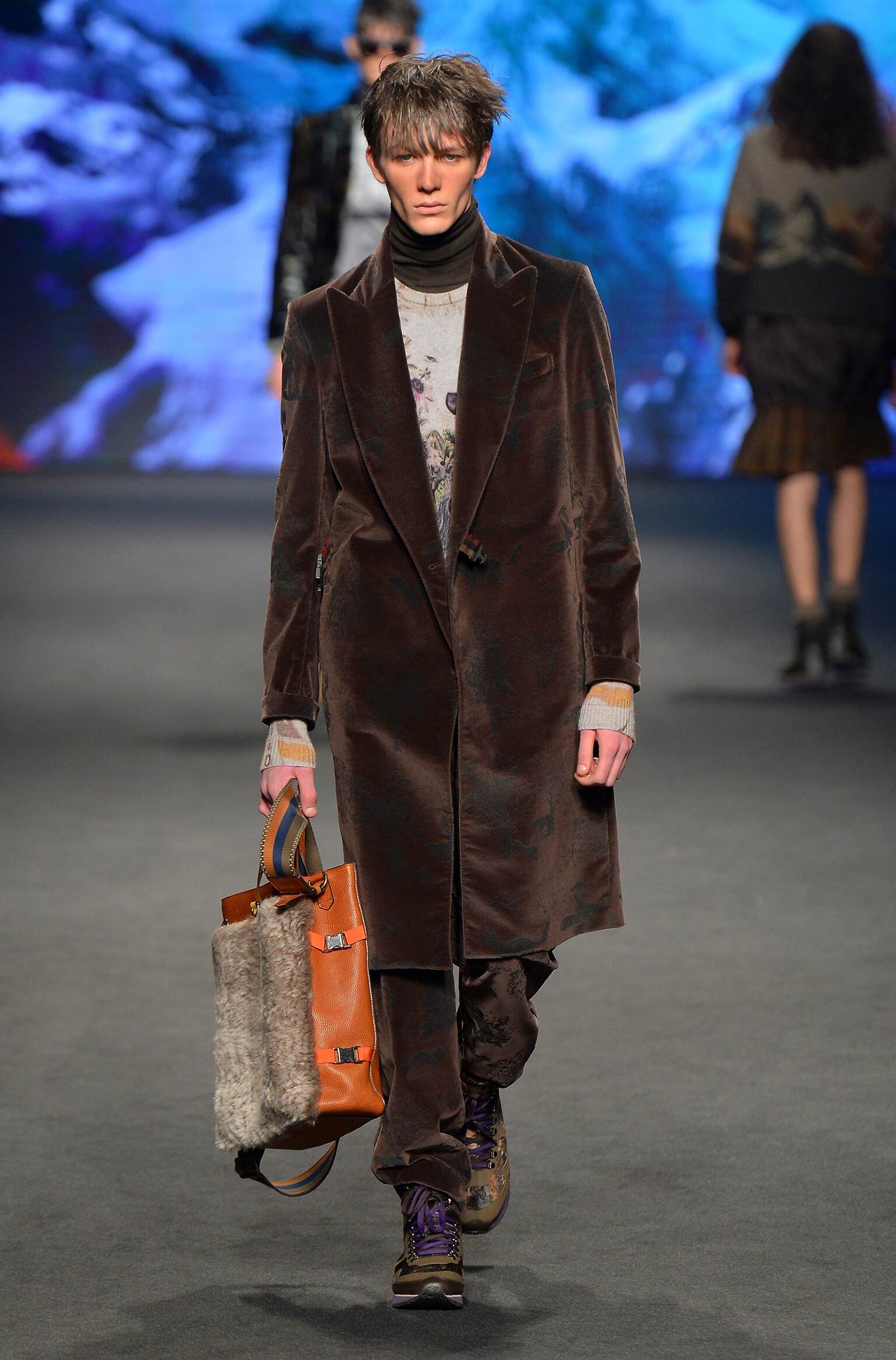 Etro Fall 2017 Milan Fashion Week - ShowBit