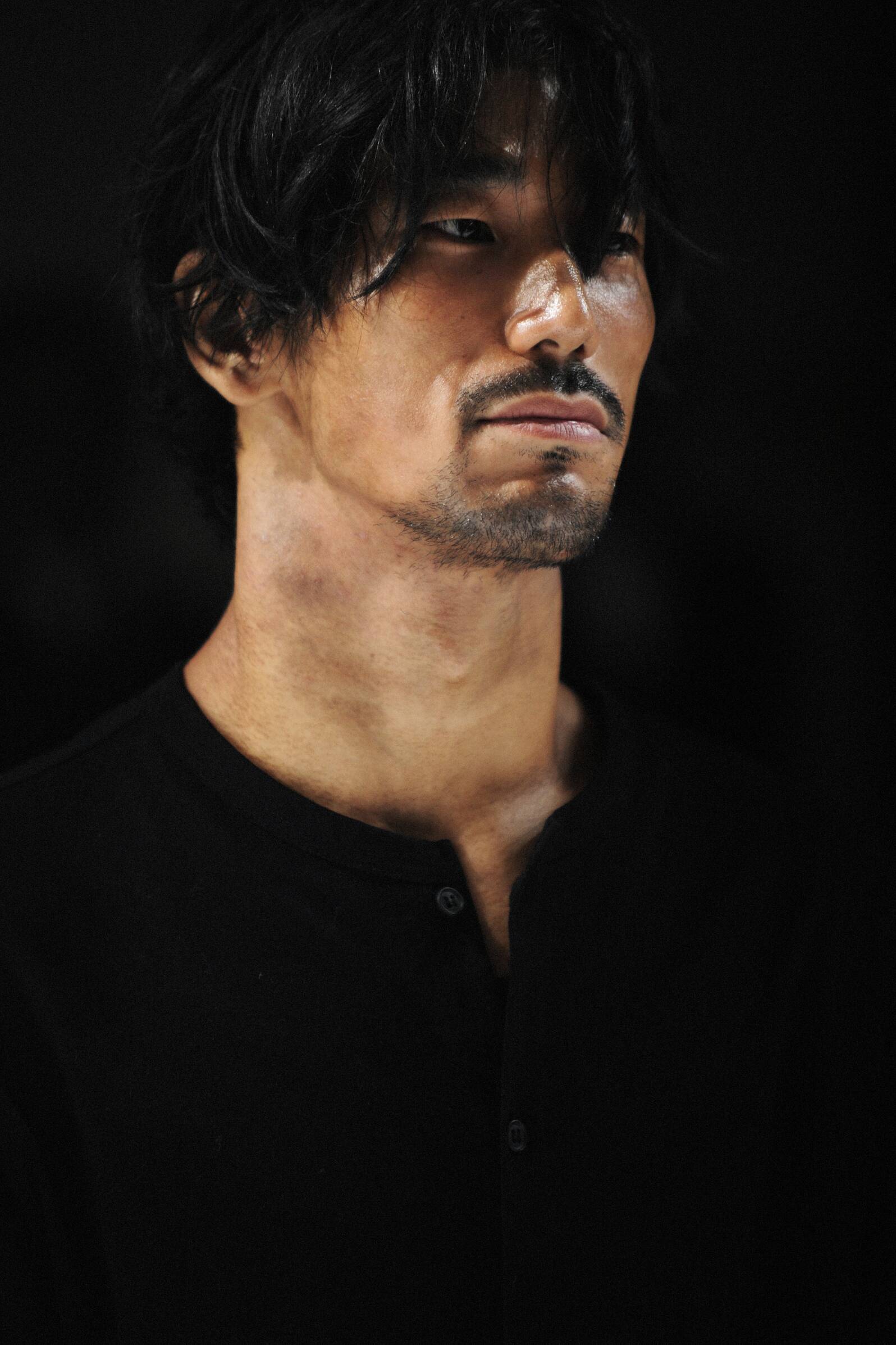Model Yohji Yamamoto Backstage
