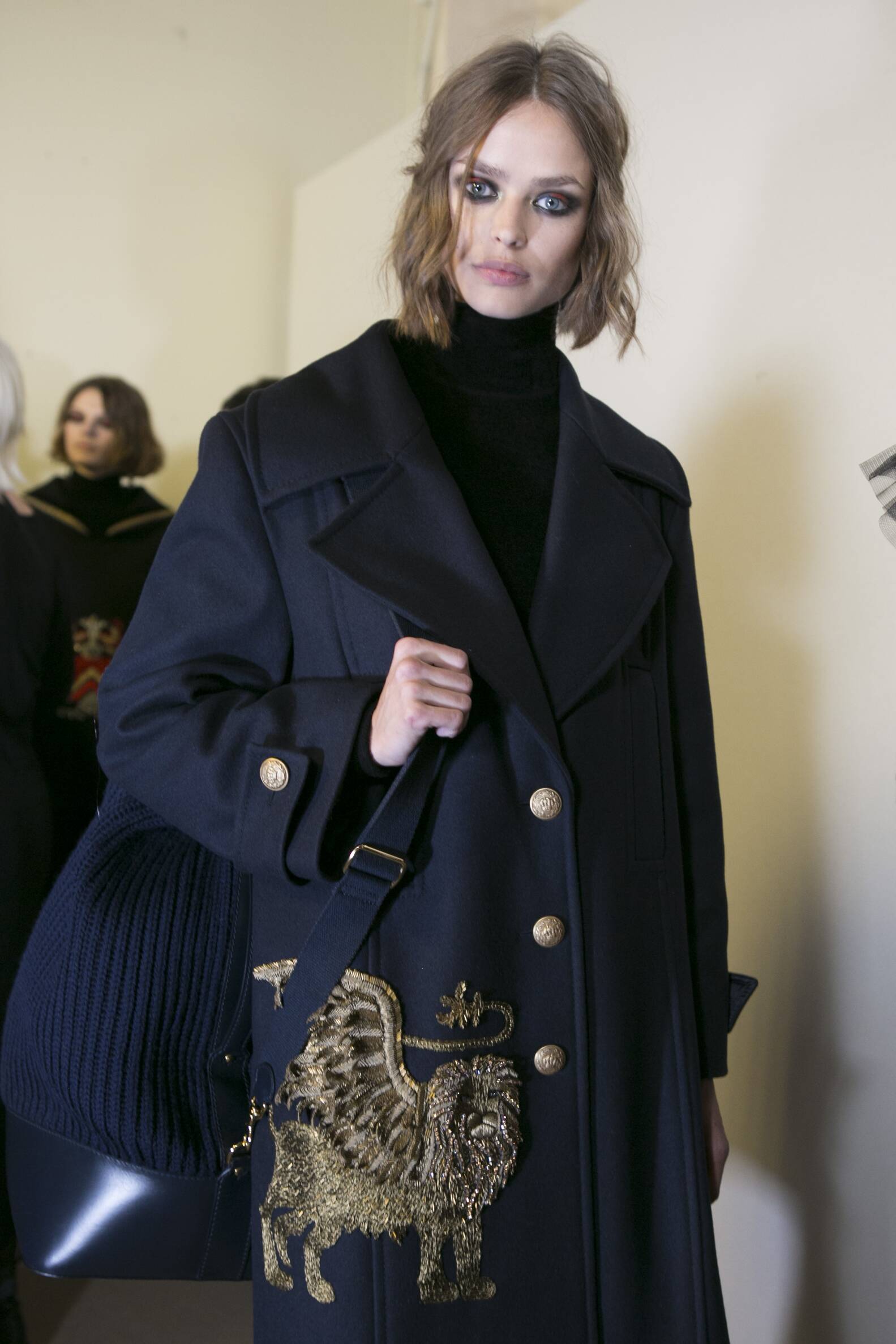 Model Backstage Alberta Ferretti Fall Winter 2017 Women's Collection Milan Fashion Week