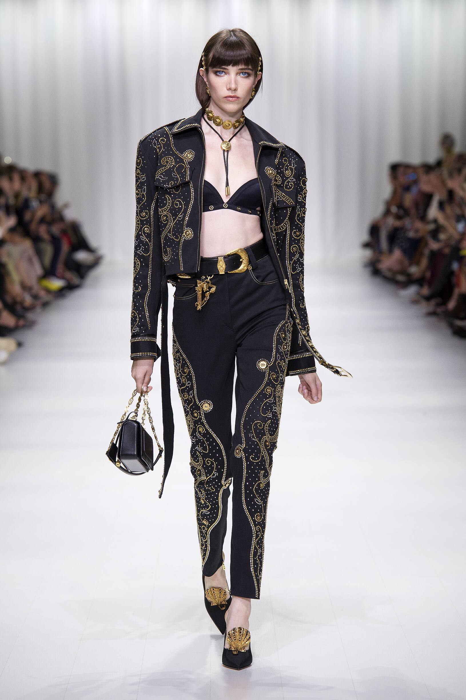  VERSACE  SPRING SUMMER 2022 WOMEN S COLLECTION The Skinny 