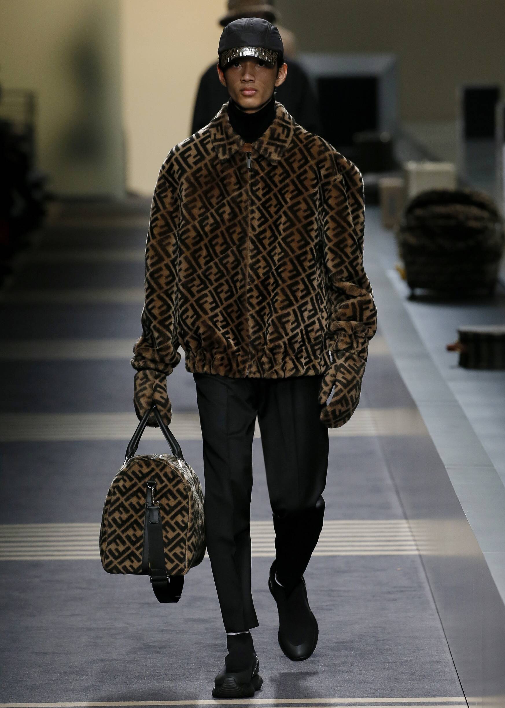 FENDI FALL WINTER 2018 MEN'S COLLECTION 