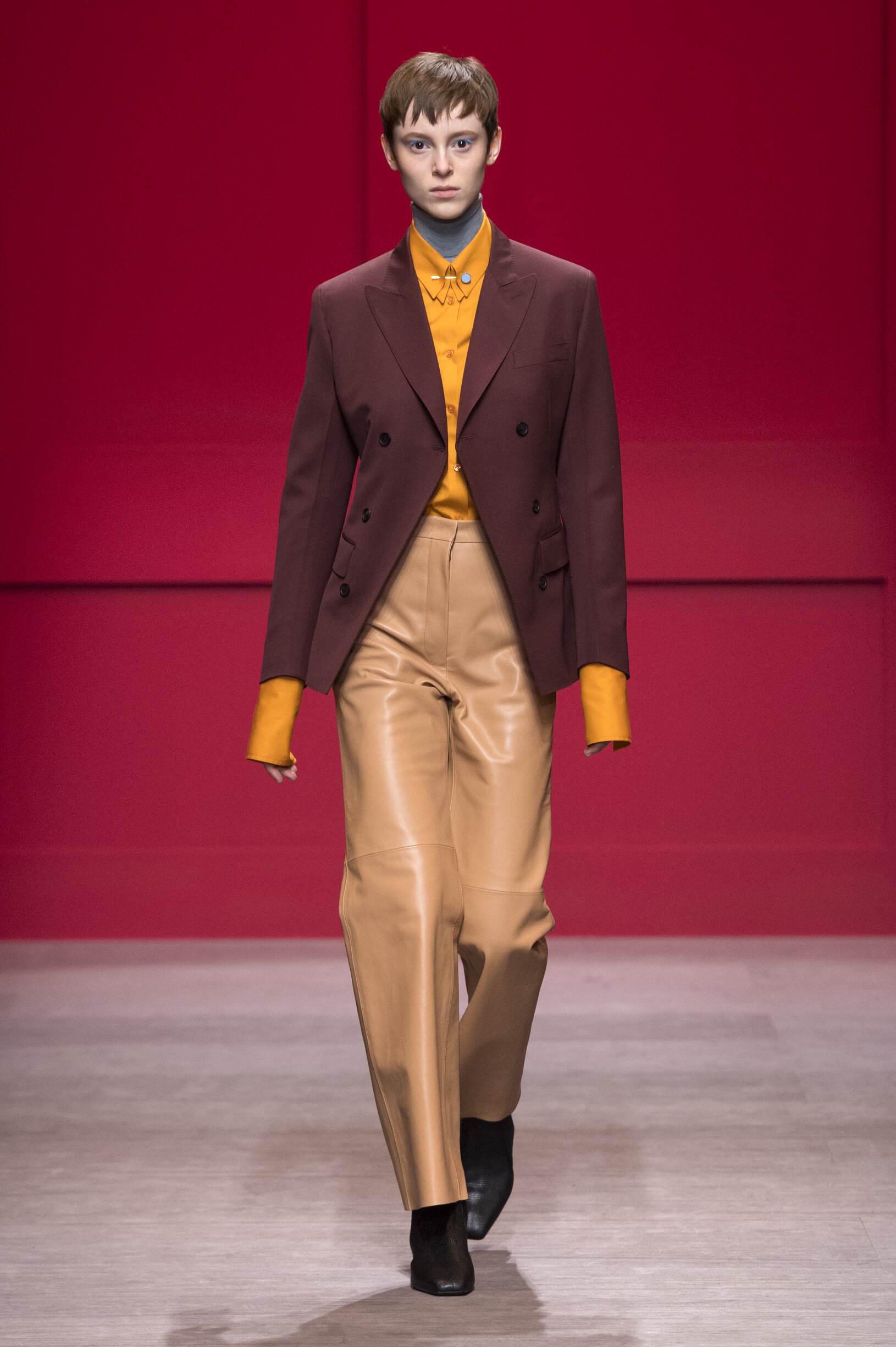 Fashion 2018-2019 Woman Style Salvatore Ferragamo