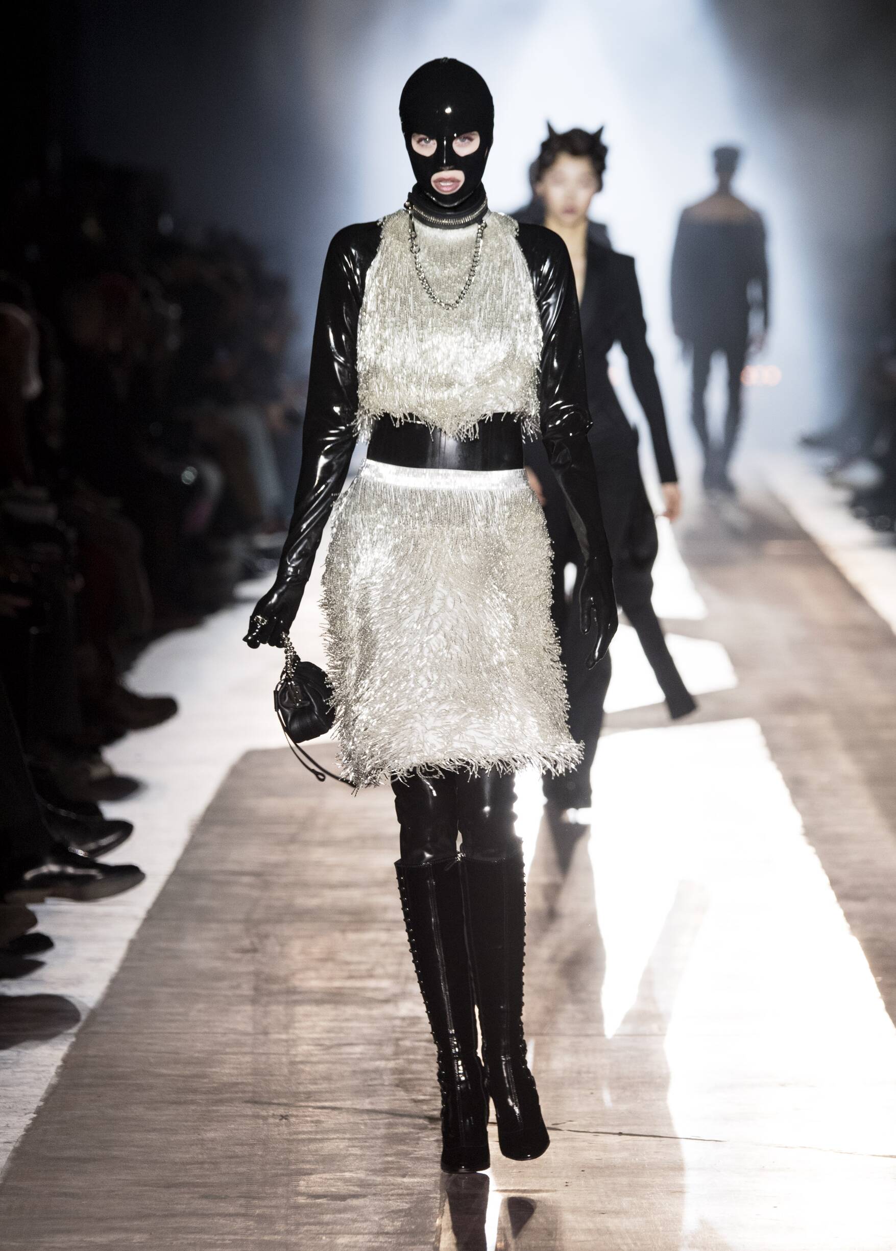 Pre-Fall 2018 Womenswear Milan Moschino Collection