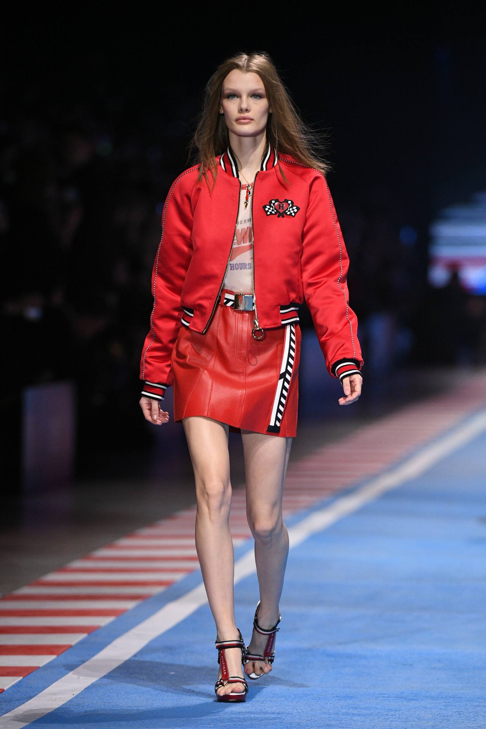 Fashion 2018 Catwalk Tommy Now Drive Spring