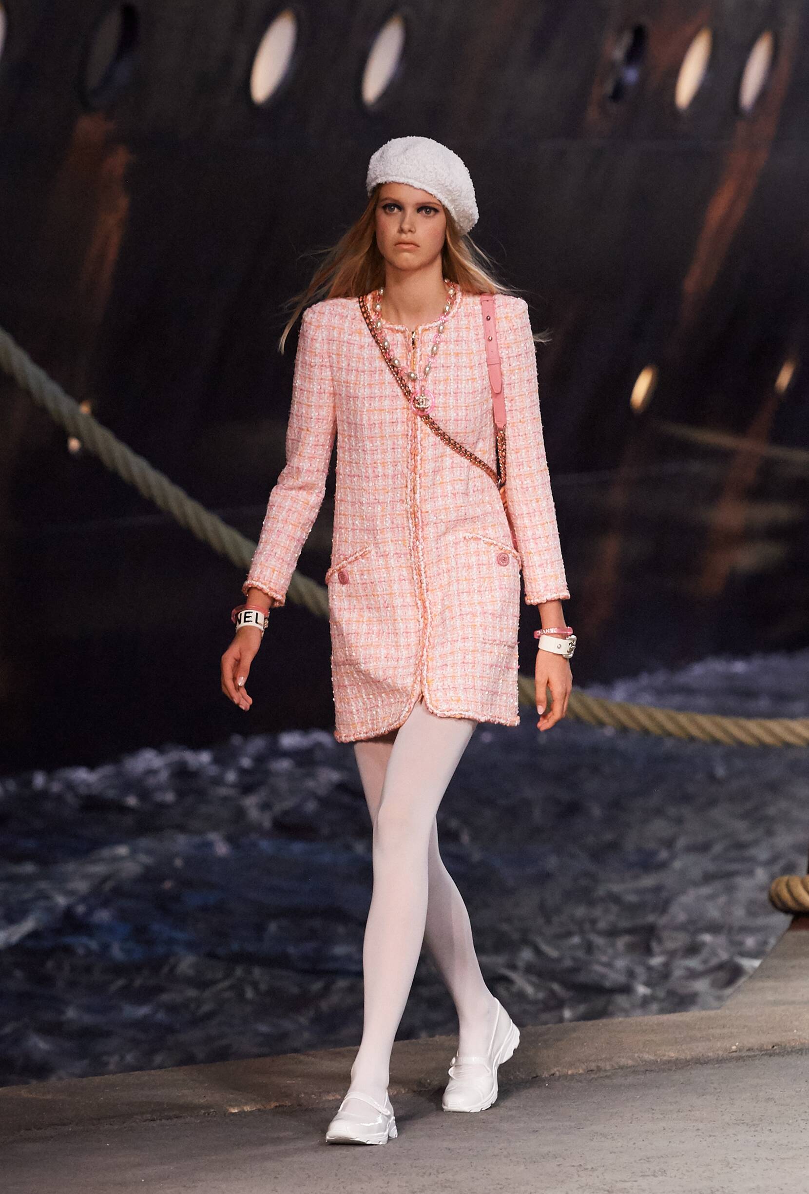 Chanel Cruise Collection 2018-19 Look 39 Paris