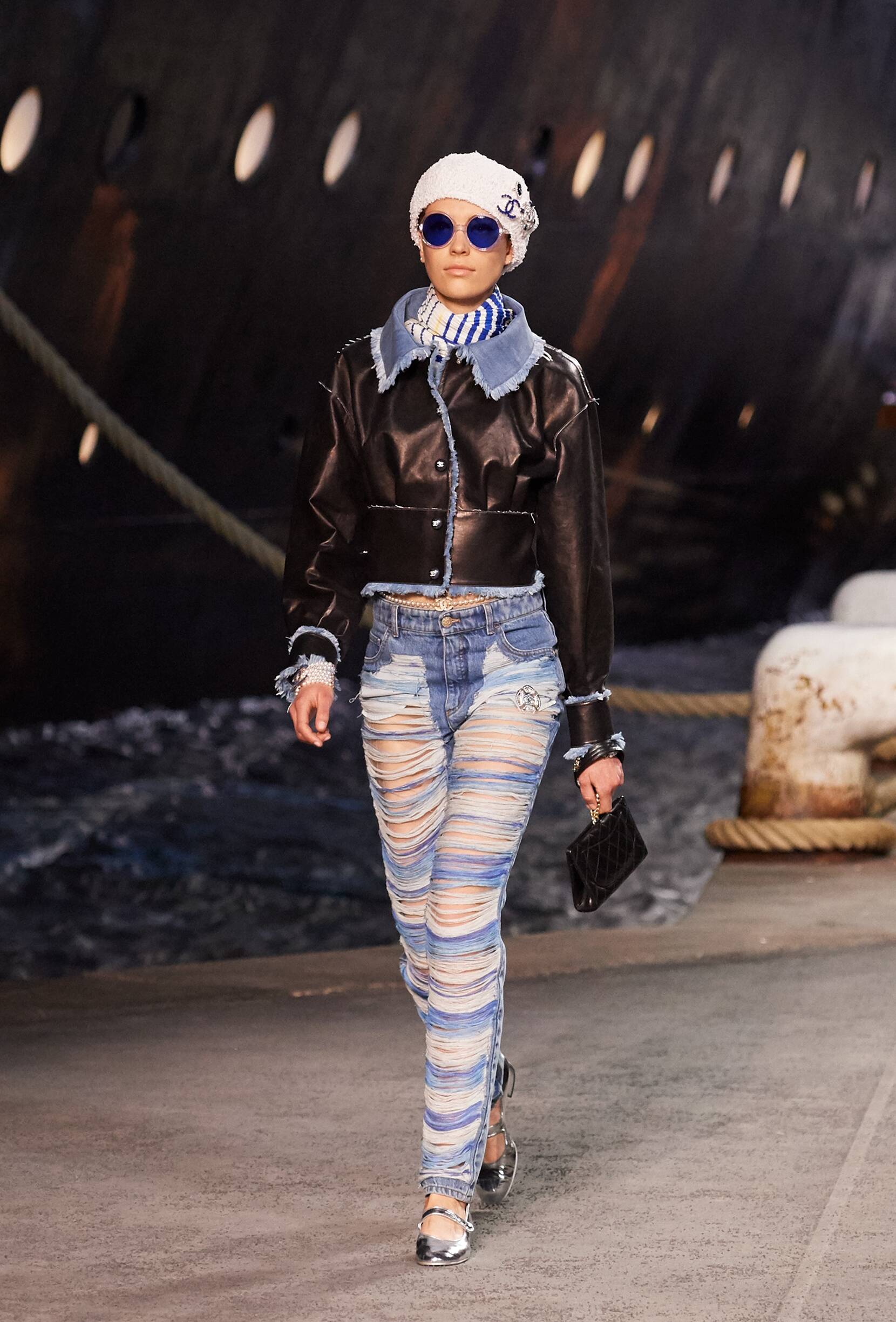 Chanel Cruise Collection 2018-19 Look 56 Paris
