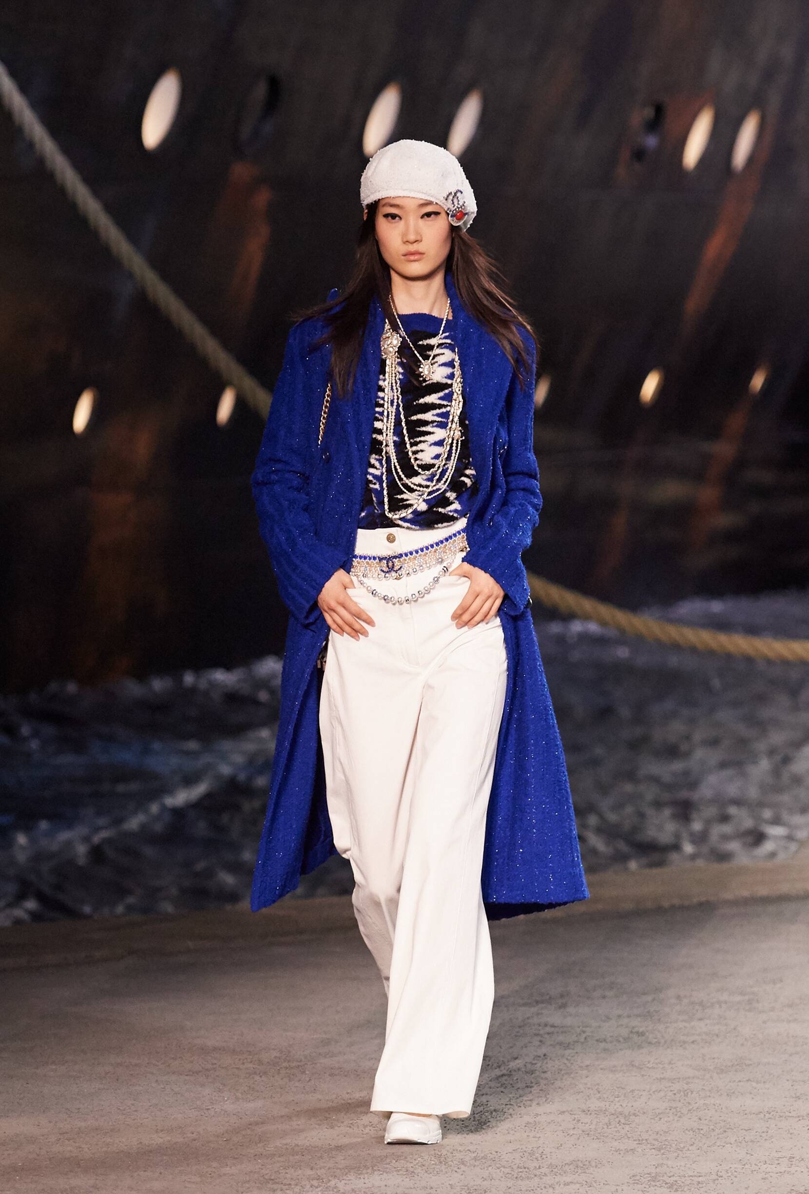 Chanel Cruise Collection 2018-19 Look 59 Paris
