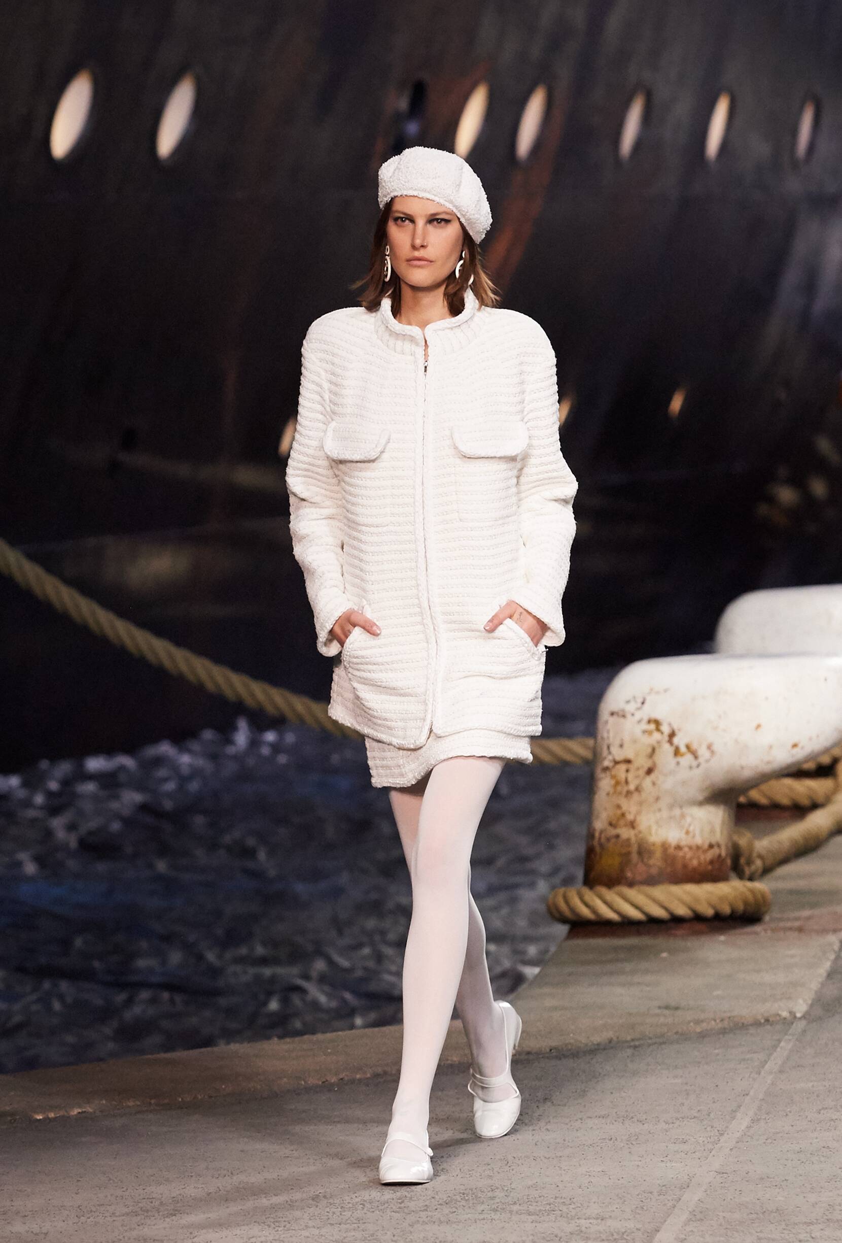 Chanel Cruise Collection 2018-19 Look 7 Paris