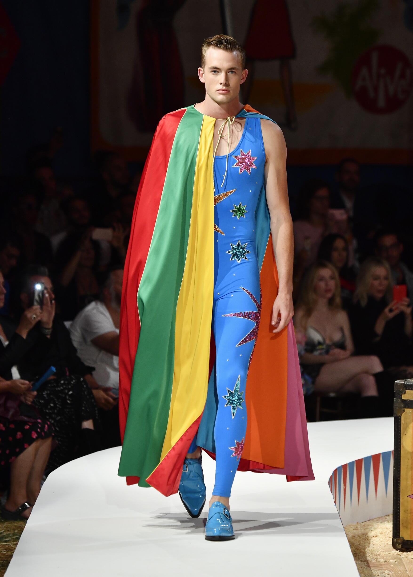 Moschino Spring Summer 2019 Menswear and Women's Resort Collection Look 39 Los Angeles