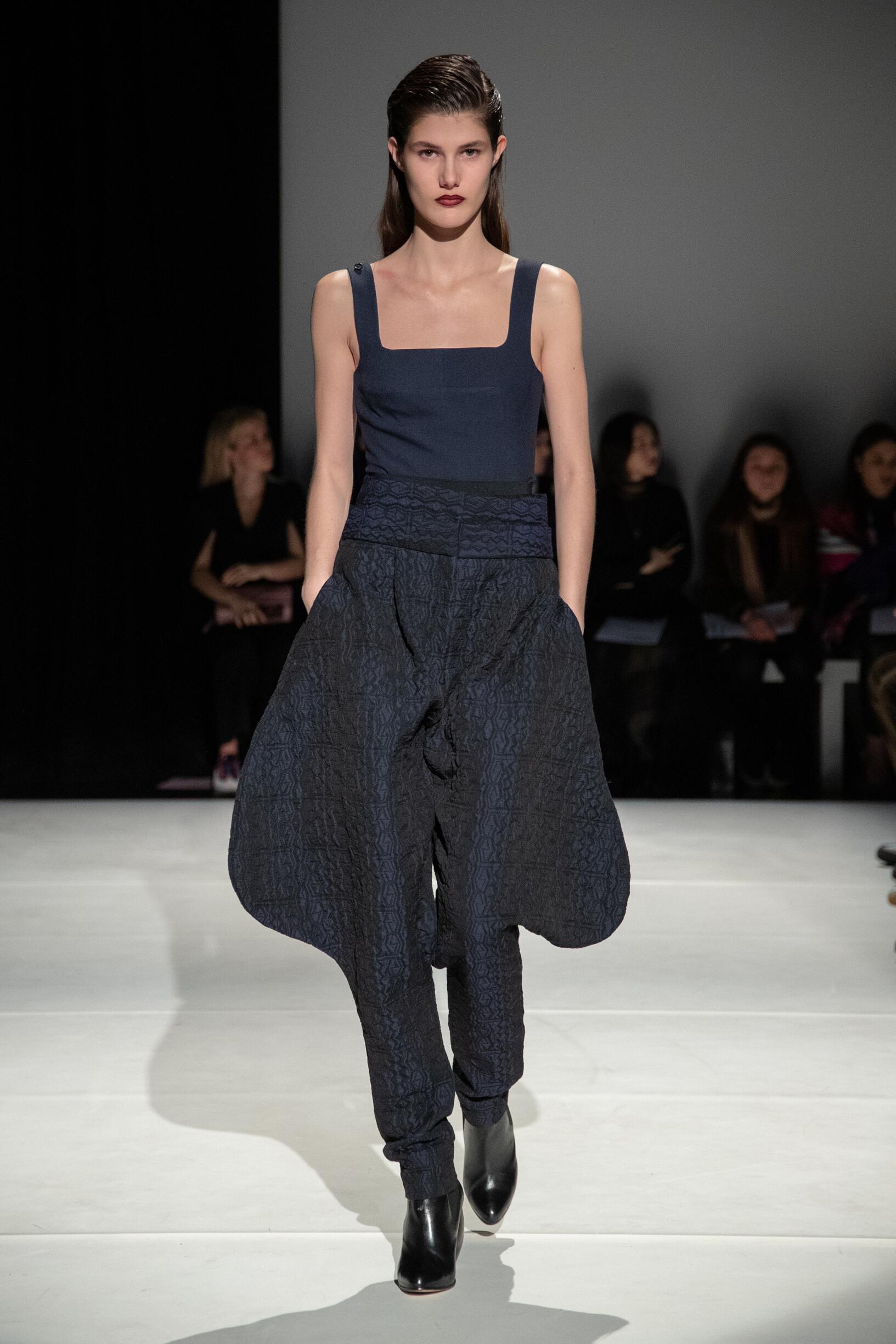 Winter 2019 Woman Trends Chalayan