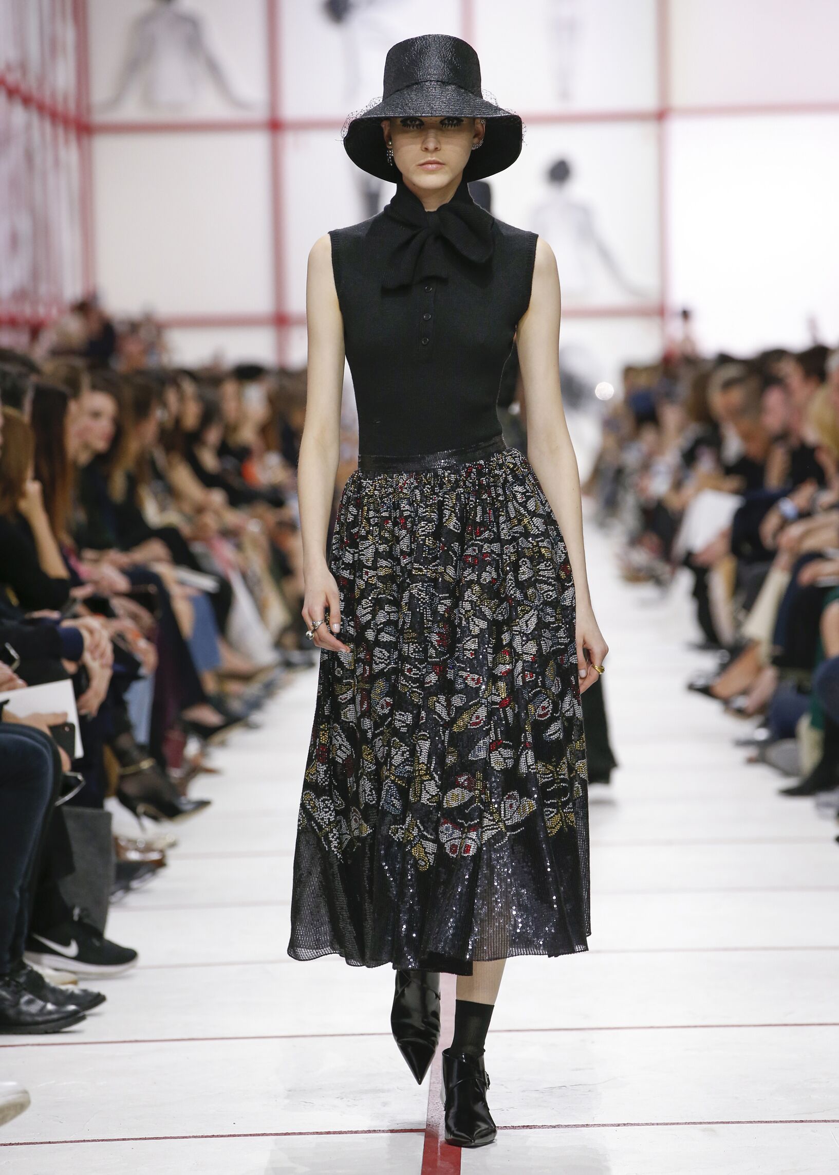 Dior Woman 2019-20 Paris Trends