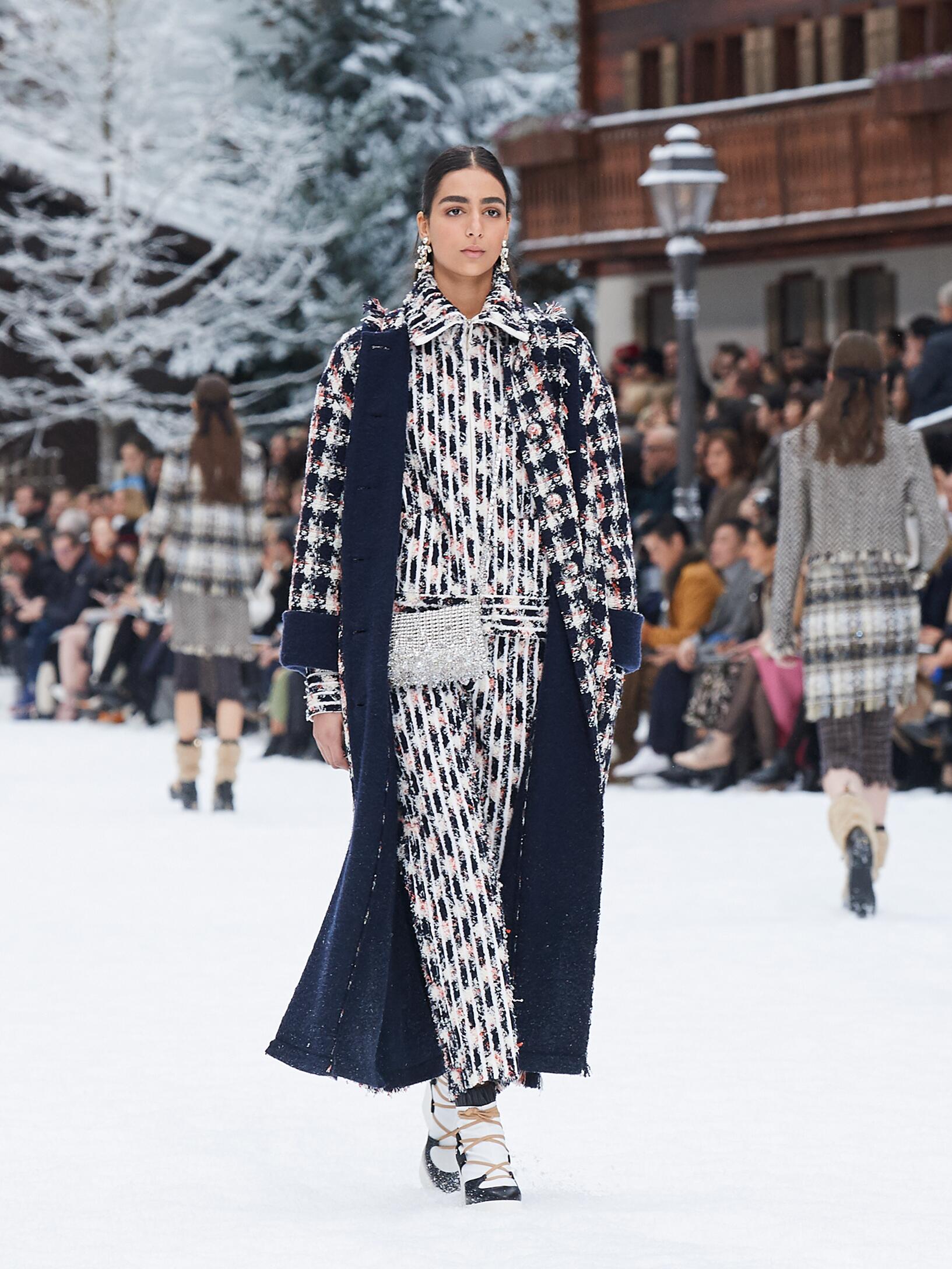 Look 45 - Fall-Winter 2019/20 Pre-collection | CHANEL