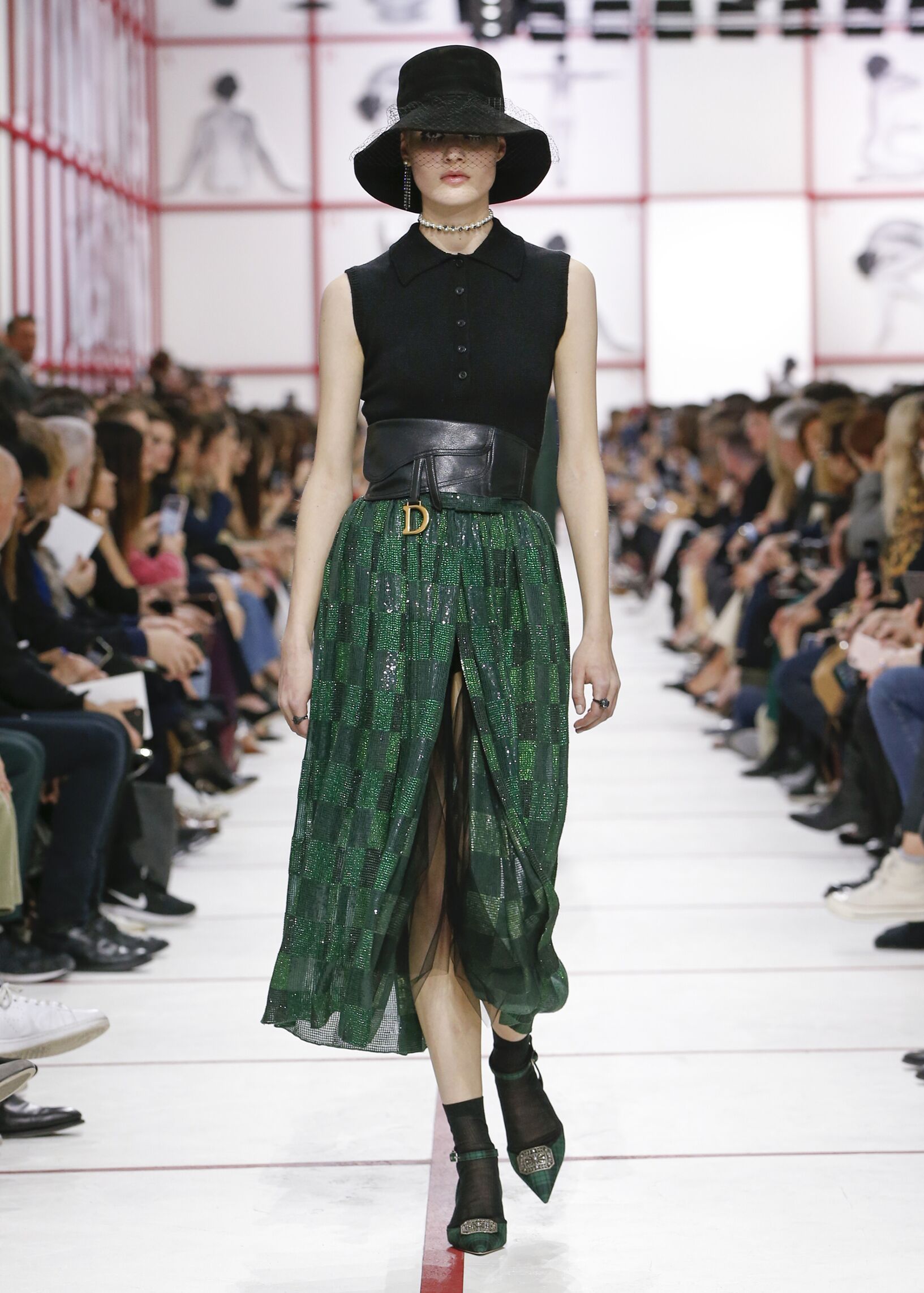 Womenswear Fashion 2019-20 Catwalk Dior