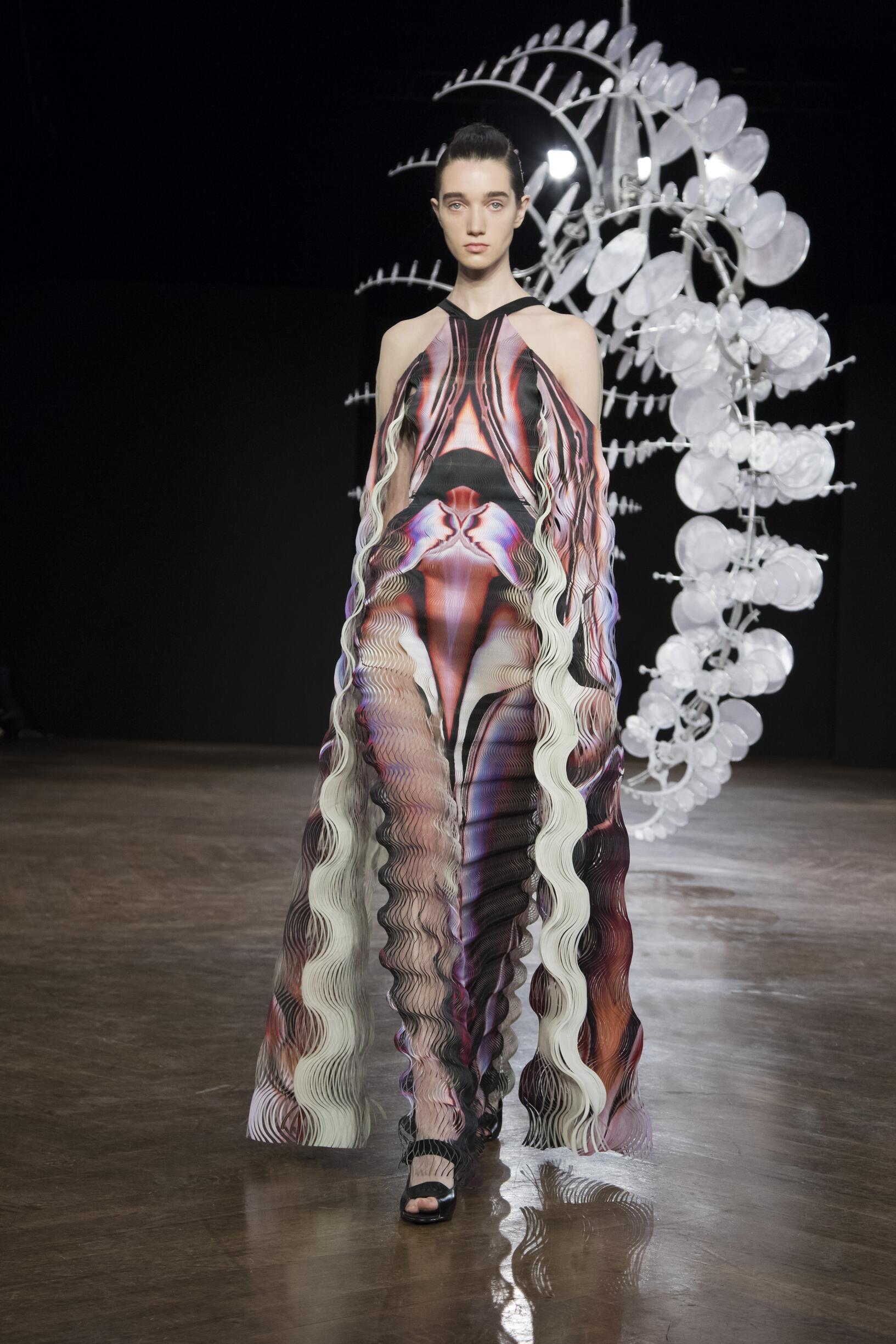 Iris van Herpen Haute Couture Woman 2019-2020