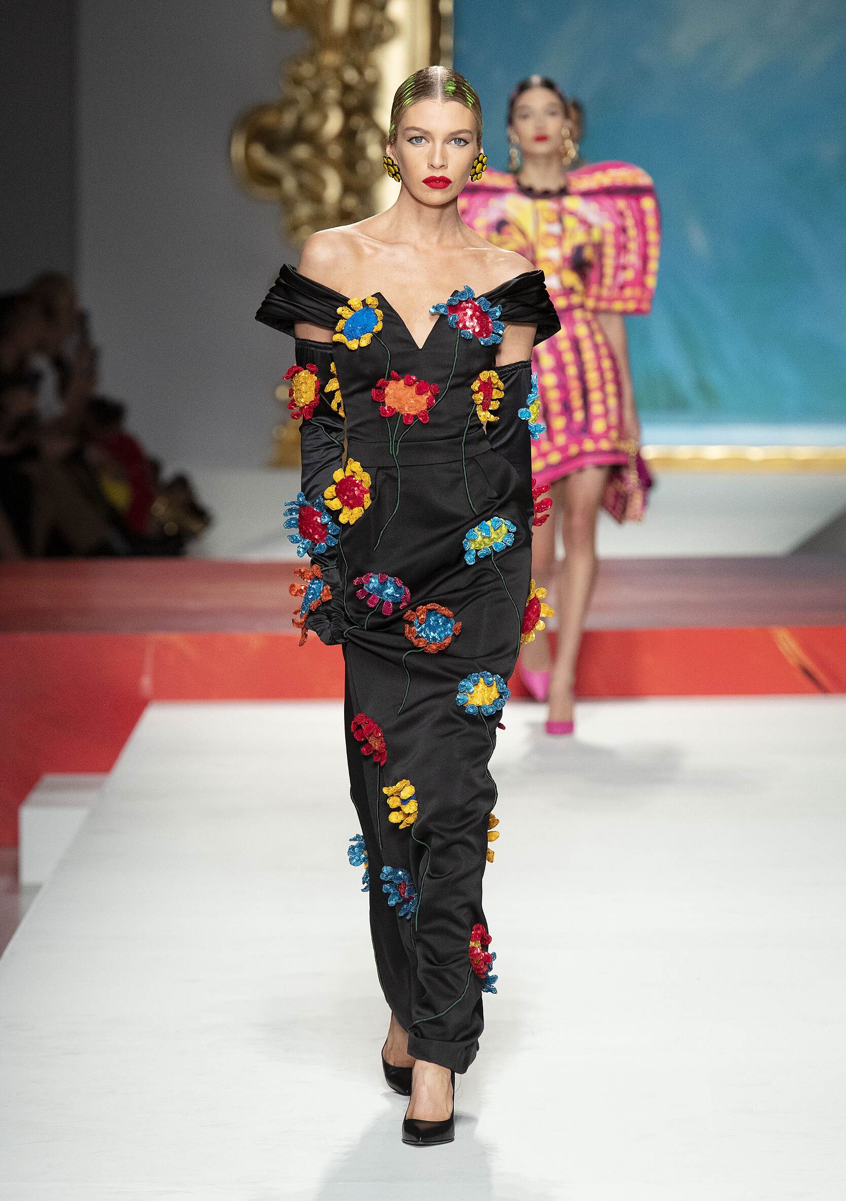 2020 Catwalk Moschino Fashion Show Summer