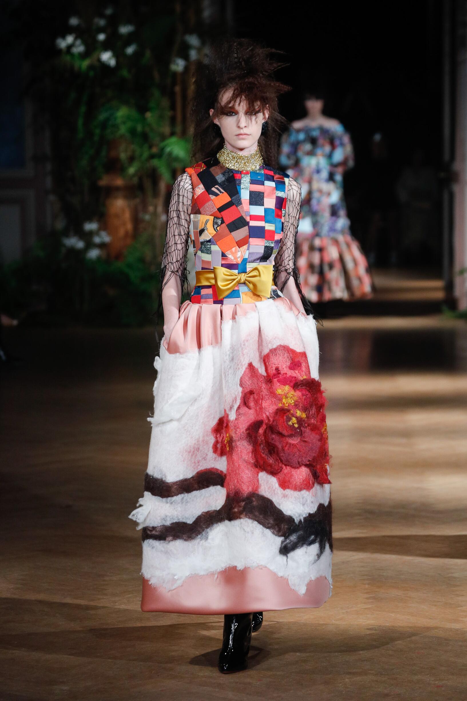 Viktor & Rolf Haute Couture Women's Collection 2019-20