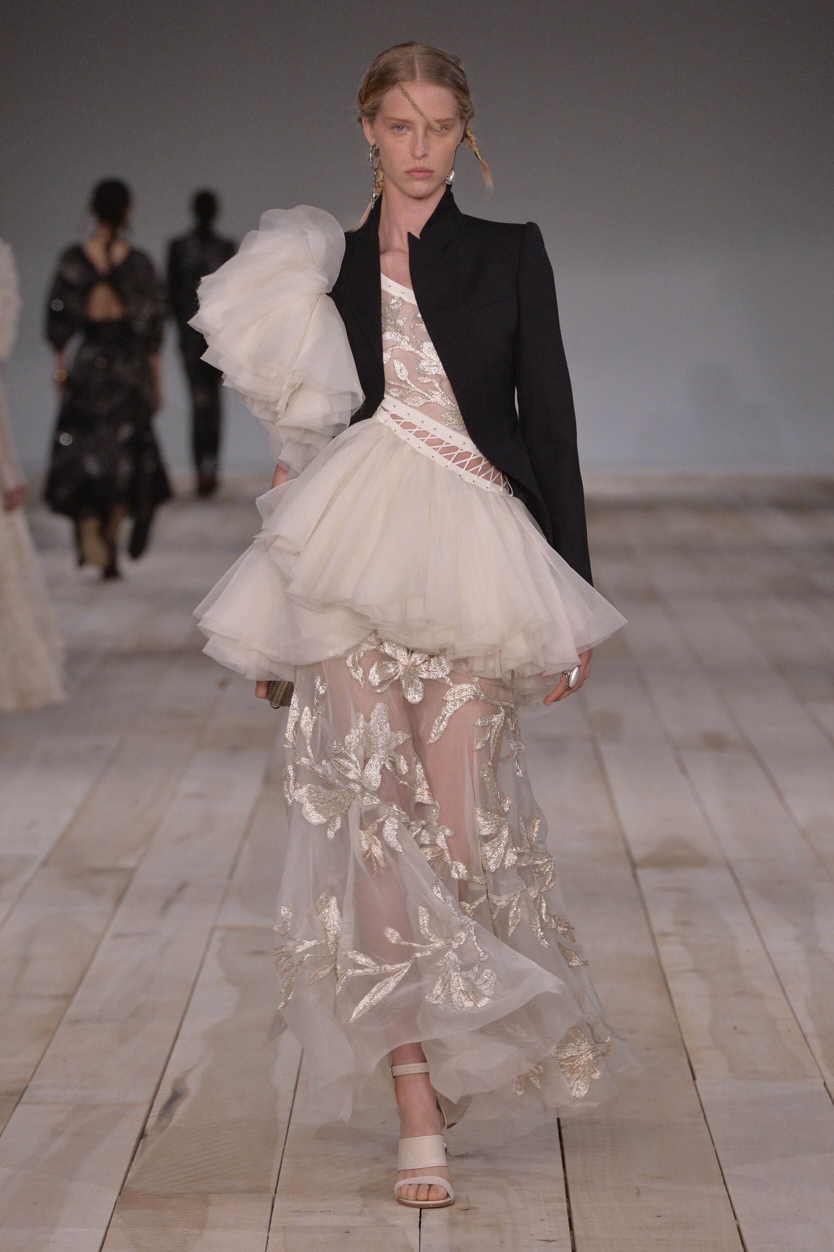 2020 Catwalk Alexander McQueen Summer 2020 Catwalk Alexander McQueen Summer
