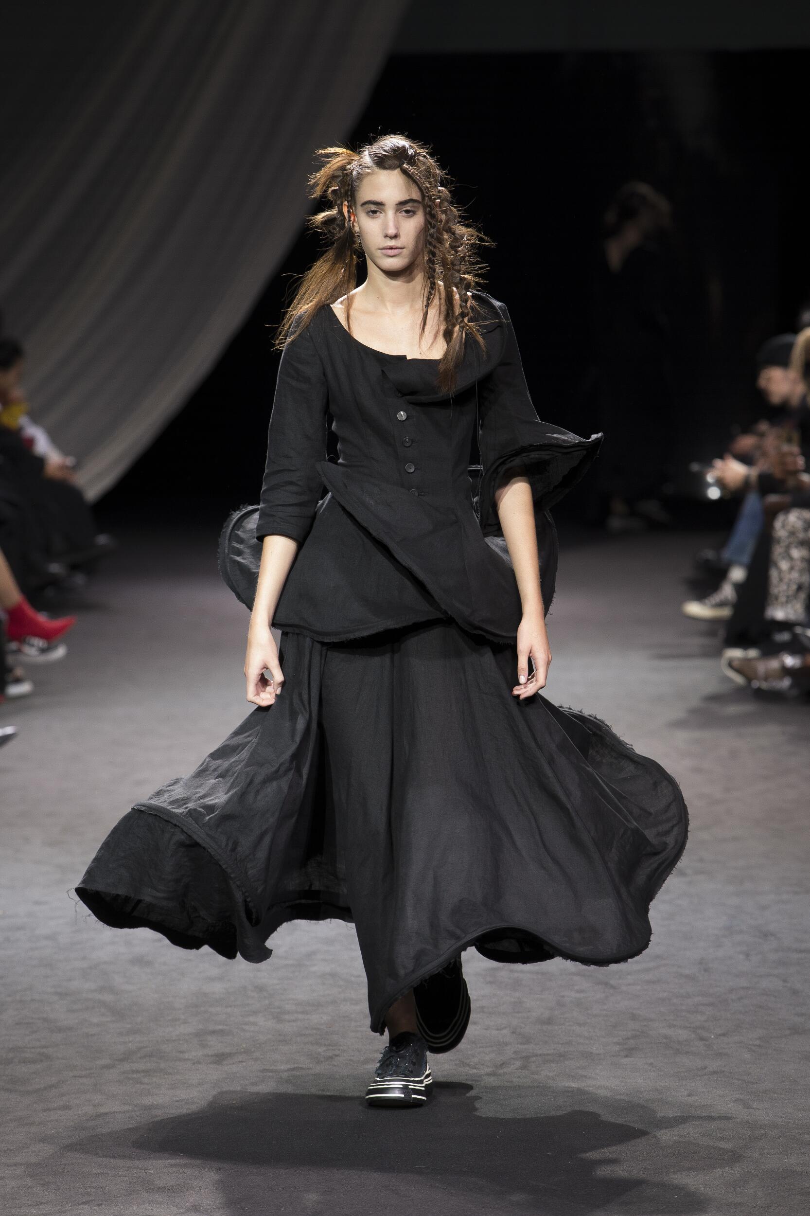 Yohji Yamamoto Spring Summer 2020 Collection Paris Fashion Week