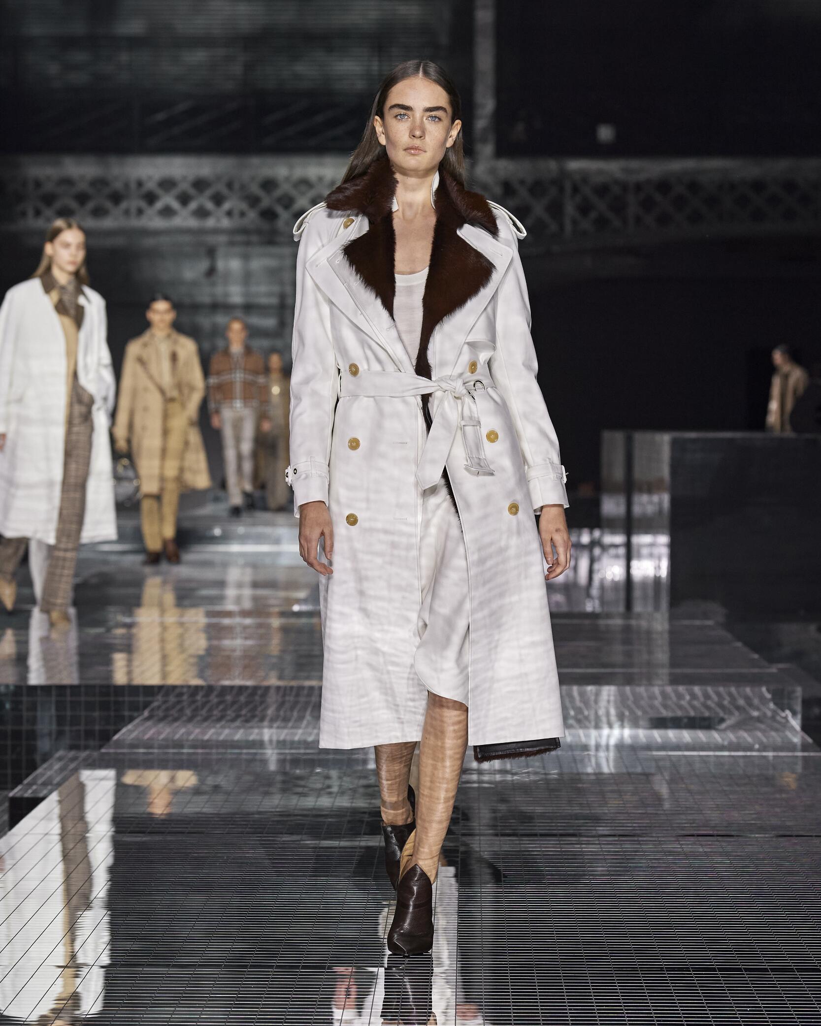 Burberry Fall Winter 2020 Womens Collection London Fashion Week