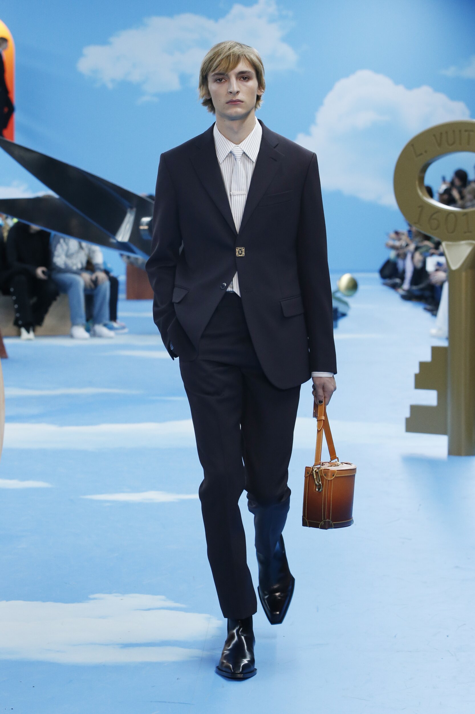 Model Fashion Show Louis Vuitton
