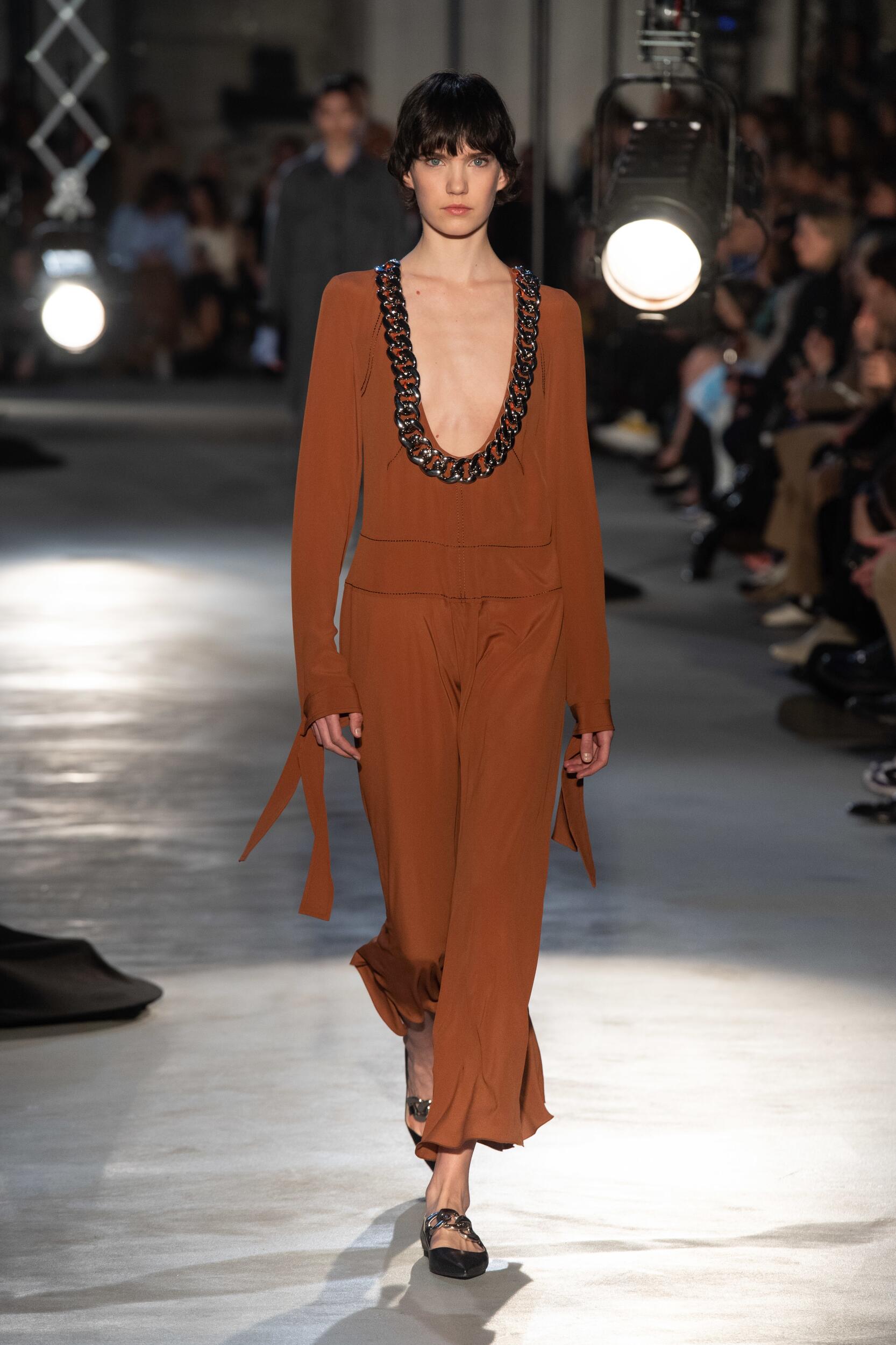 N°21 Milan Fashion Week Womenswear Trends