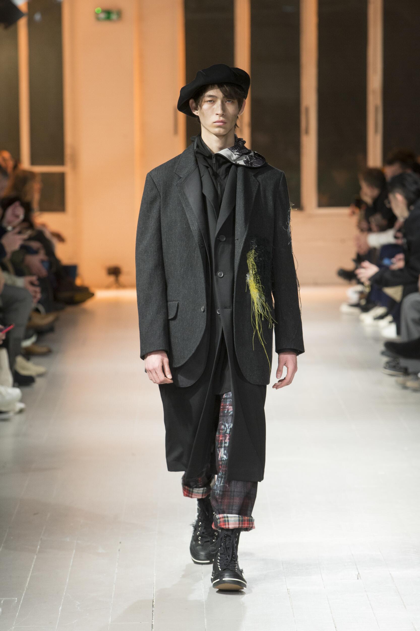 Yohji Yamamoto Menswear Fashion Show