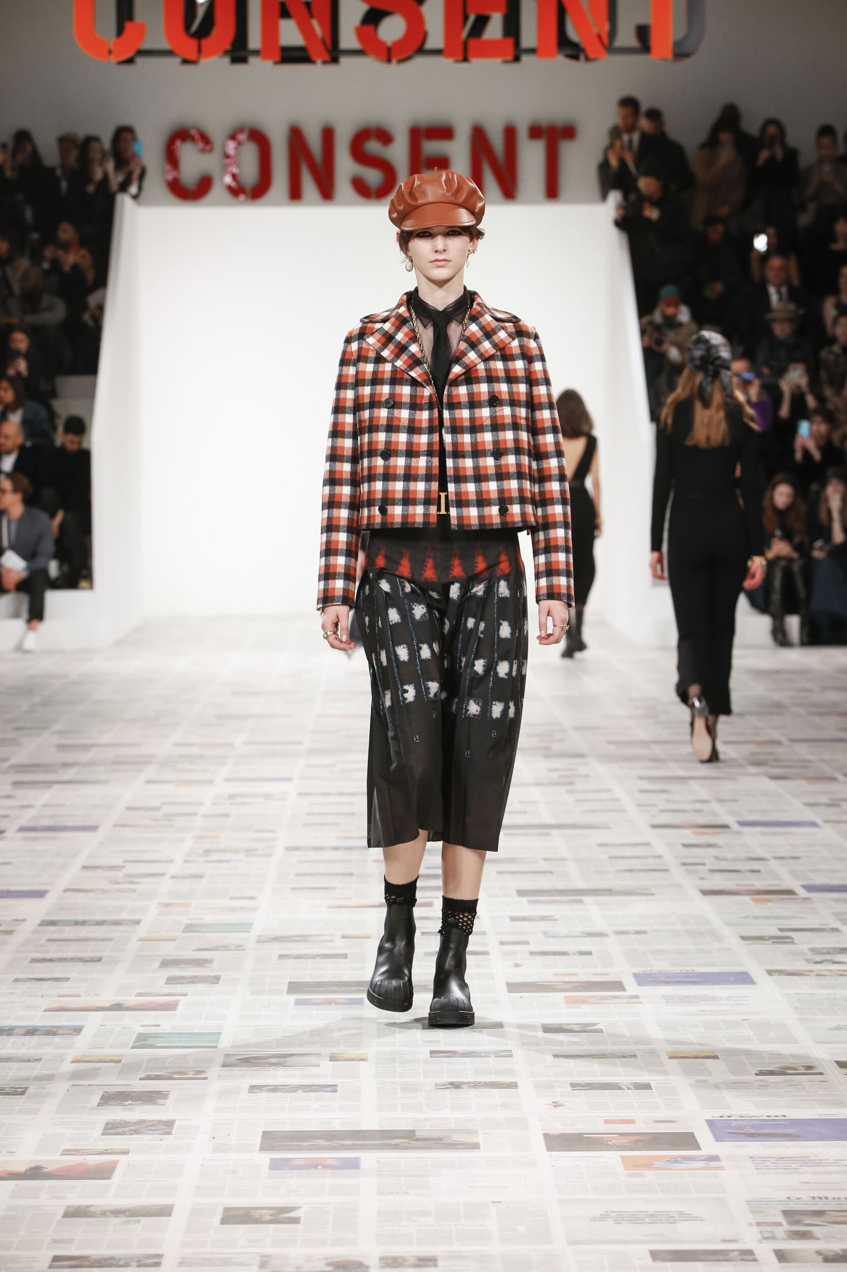 Runway Dior Fall Winter 2020 Women's Collection Paris Fashion Week